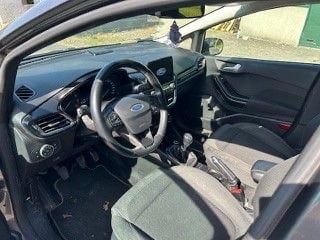 Ford Fiesta avec Régulateur de vitesse