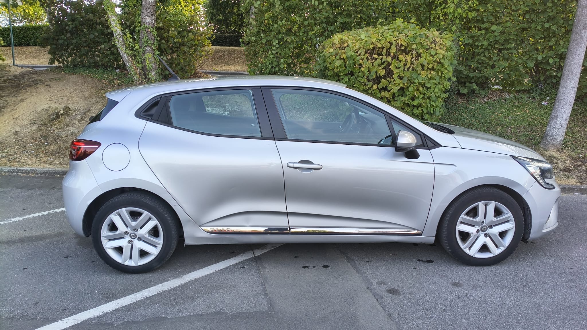 Renault Clio avec Climatisation