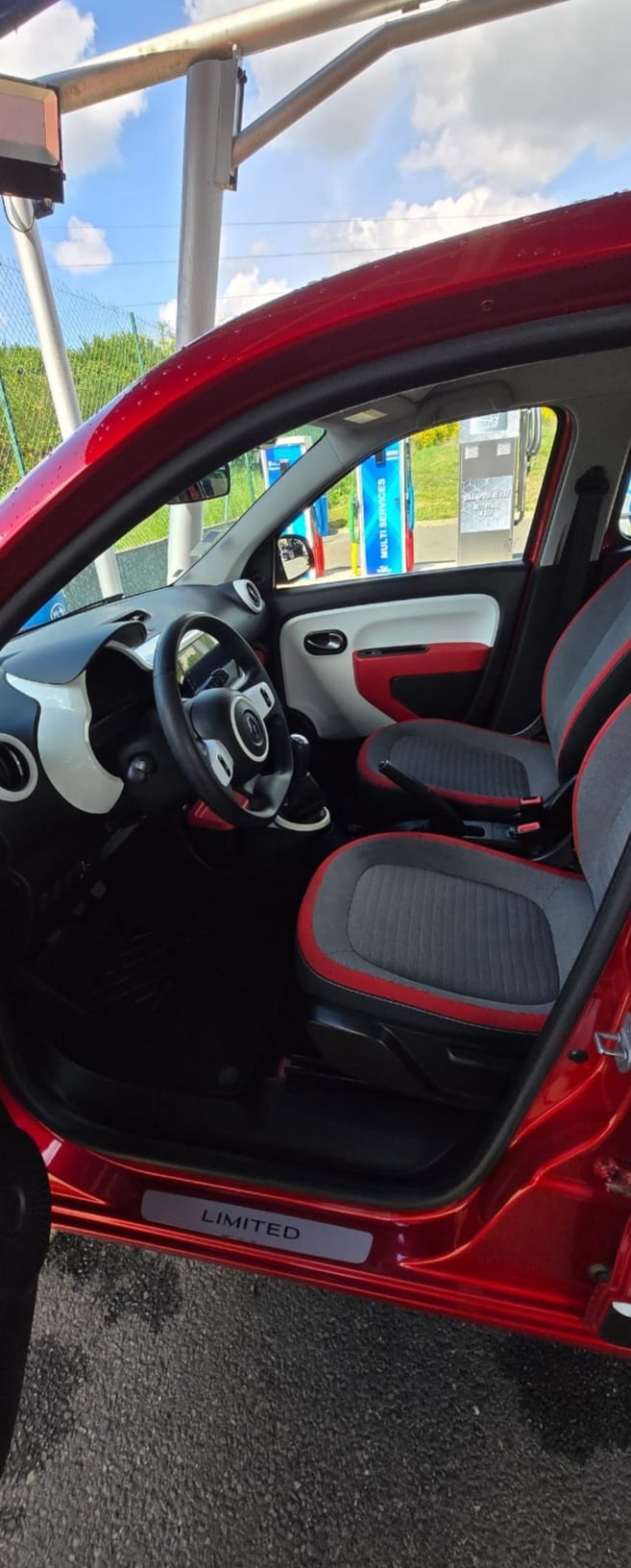 Renault Twingo III 1.0 SCe 71ch avec Android Auto