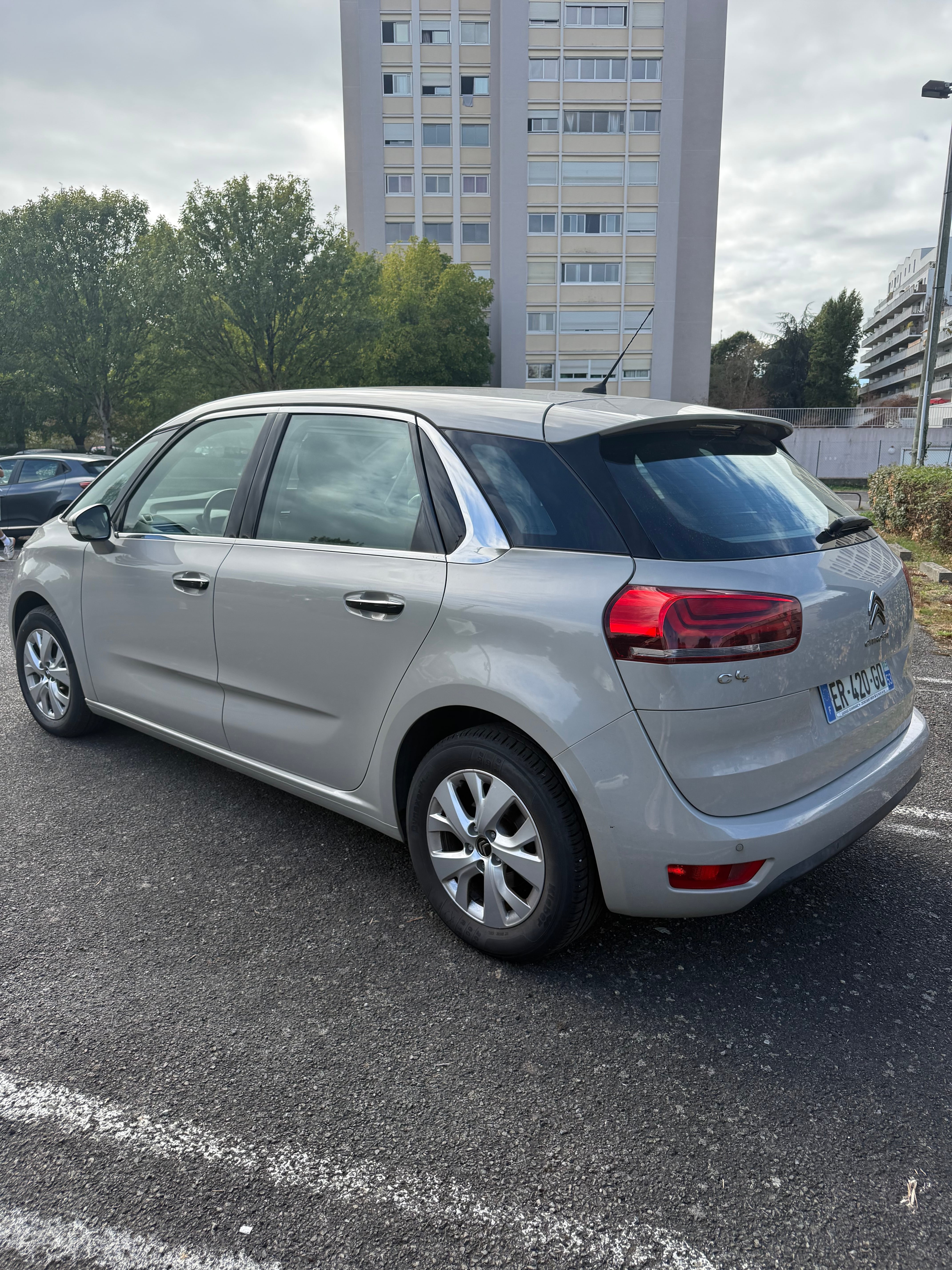 Citroen C4 Picasso con GPS