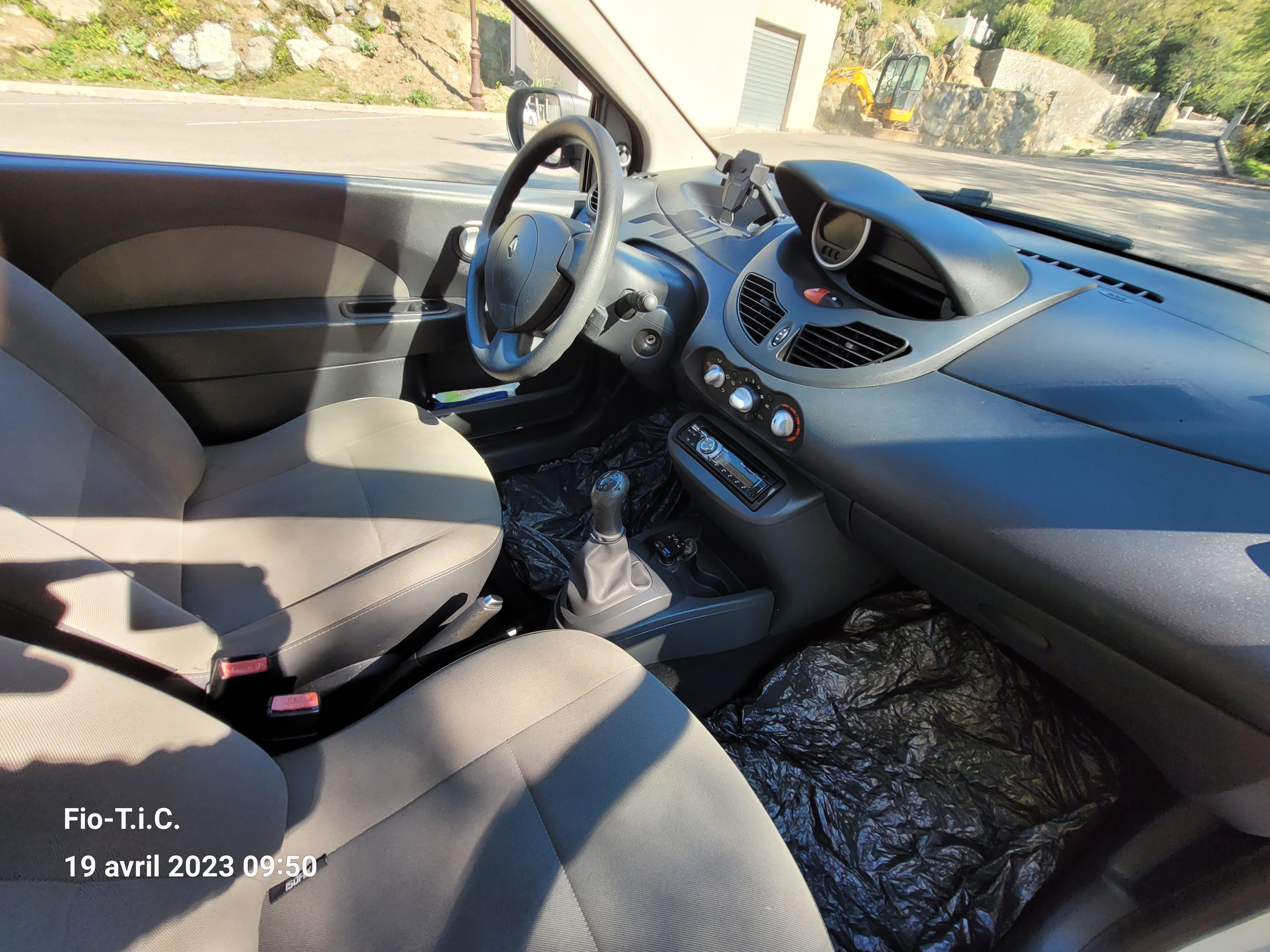 Renault Twingo II avec Audio Bluetooth