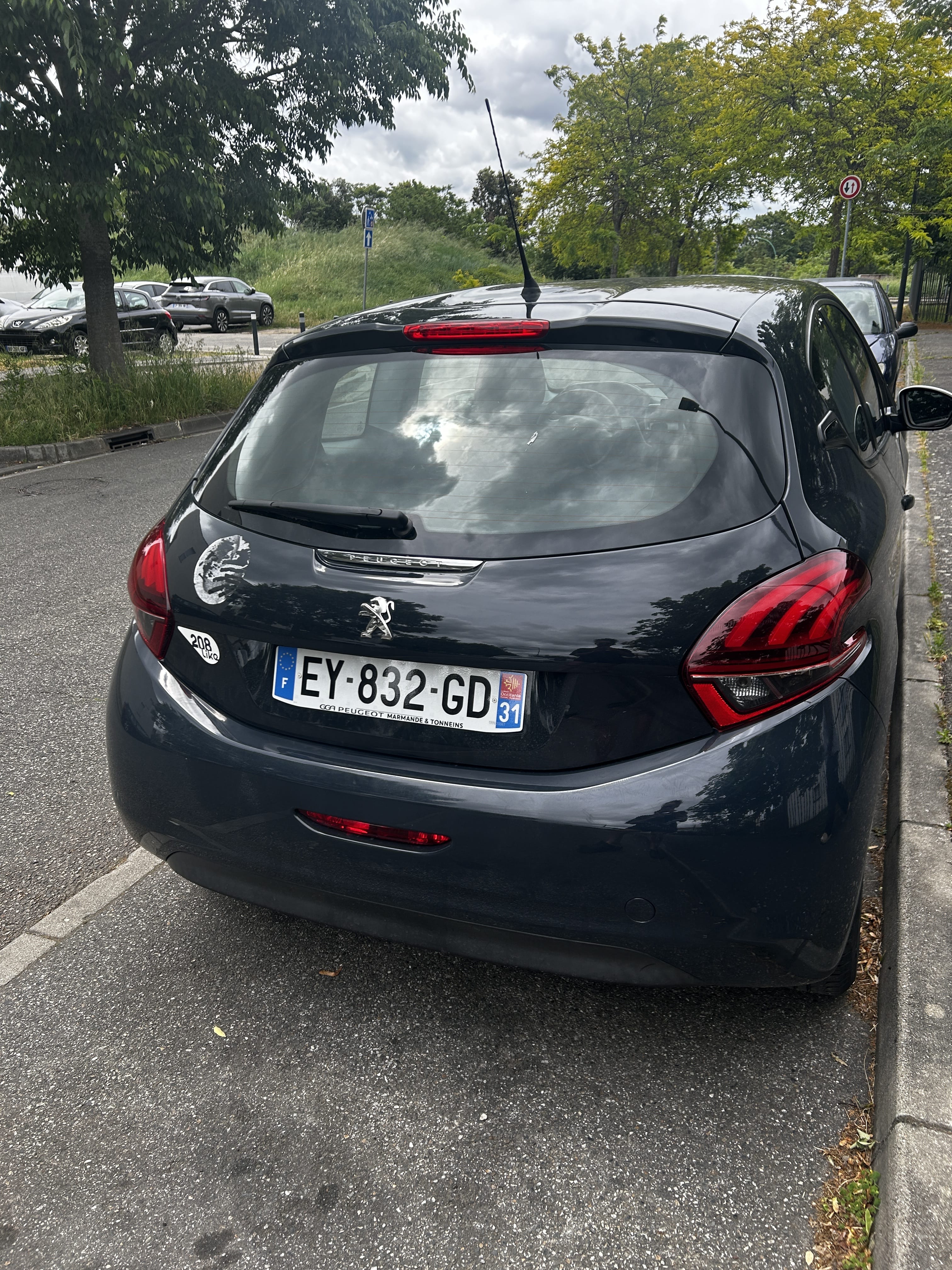 Peugeot 208 avec Régulateur de vitesse