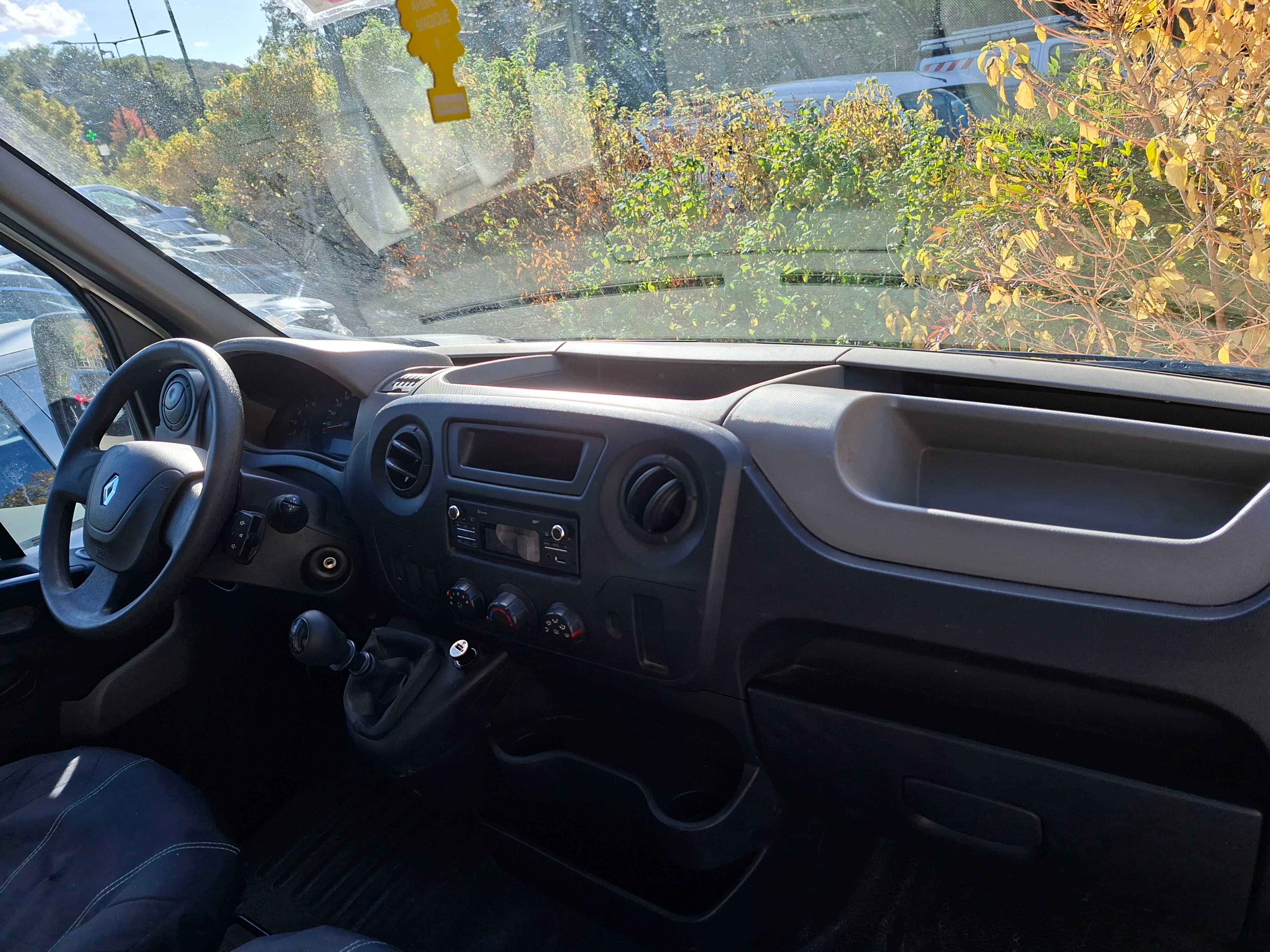 Renault Master 2.3