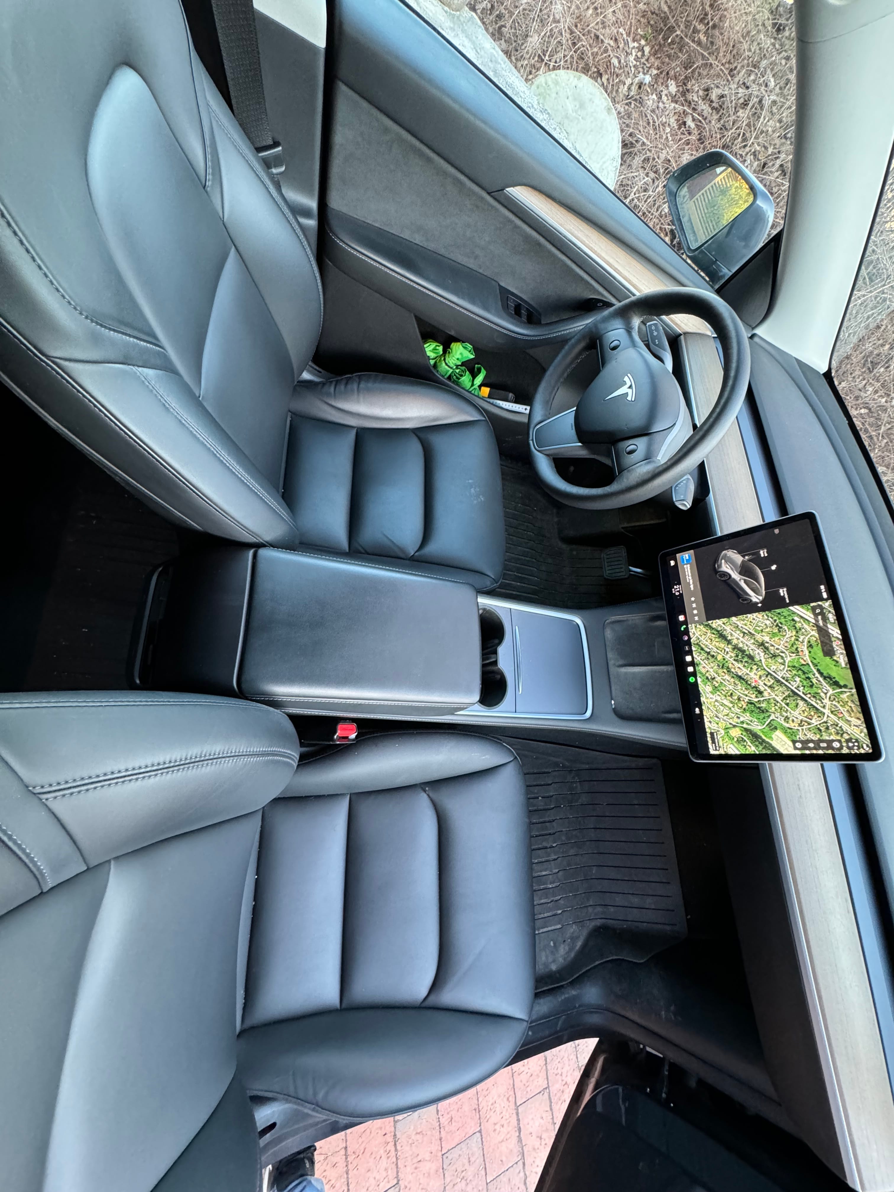 Tesla Model Y Long Range med Cruisekontroll