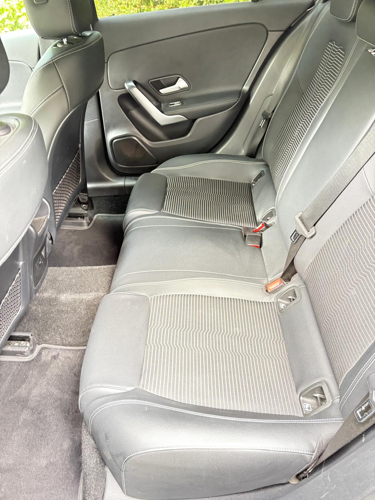 Mercedes-Benz Classe A 180 D PROGRESSIVE LINE 8G-DCT avec Régulateur de vitesse