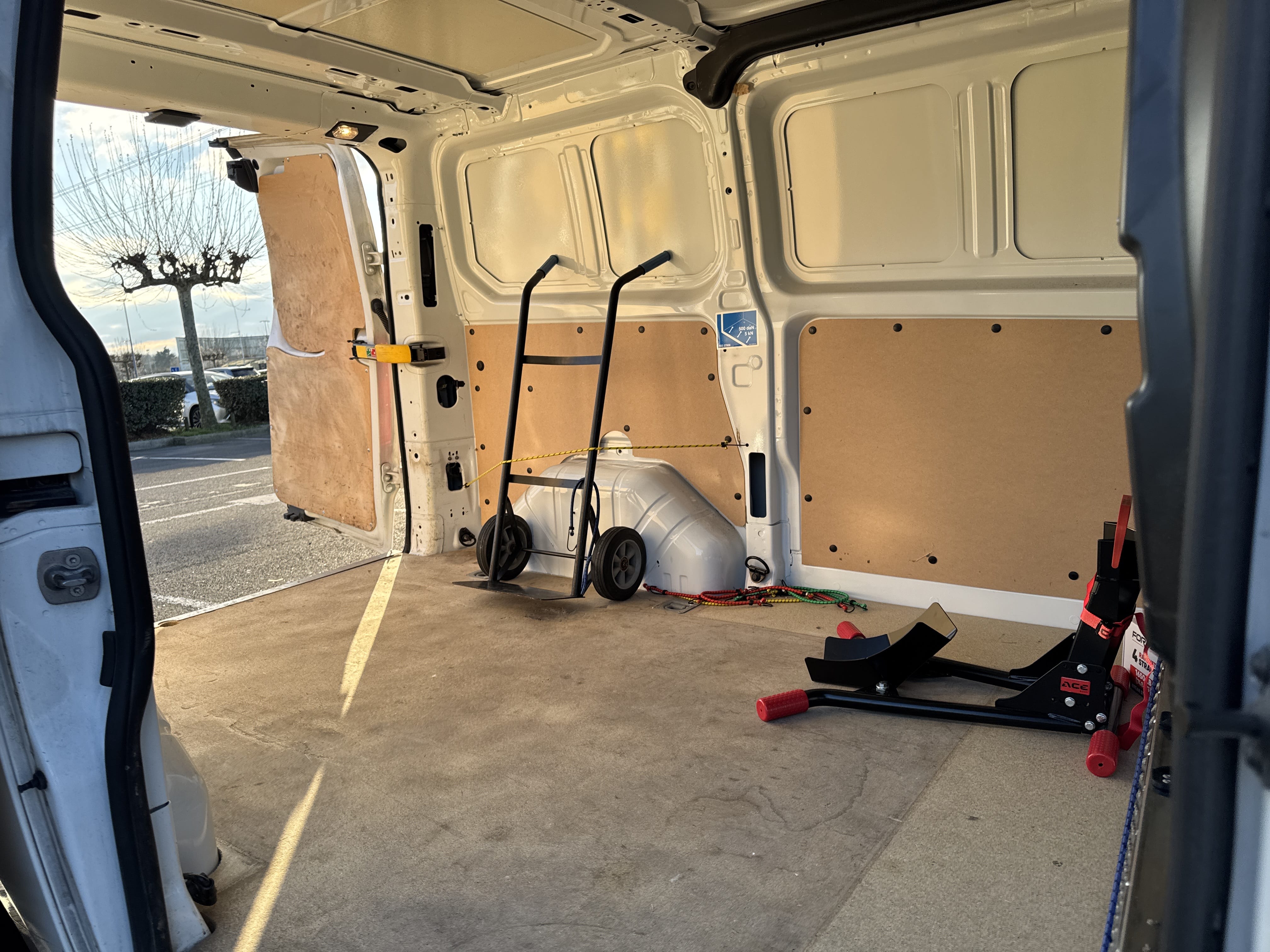 Ford Transit Custom Fourgon avec Apple CarPlay