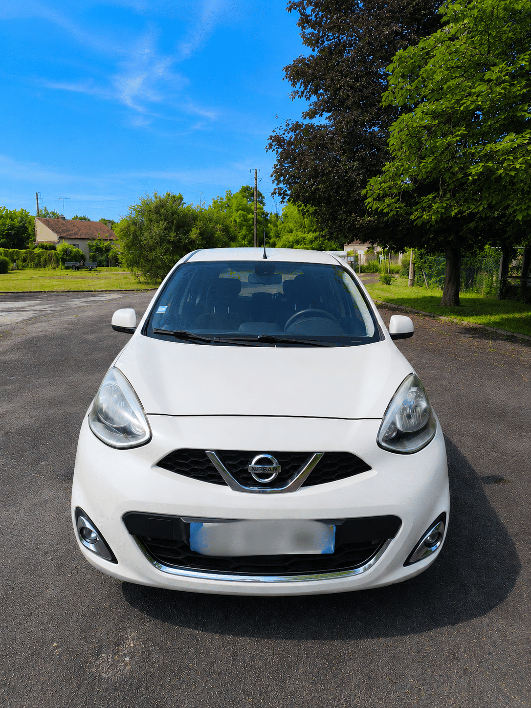 Nissan Micra avec Siège bébé