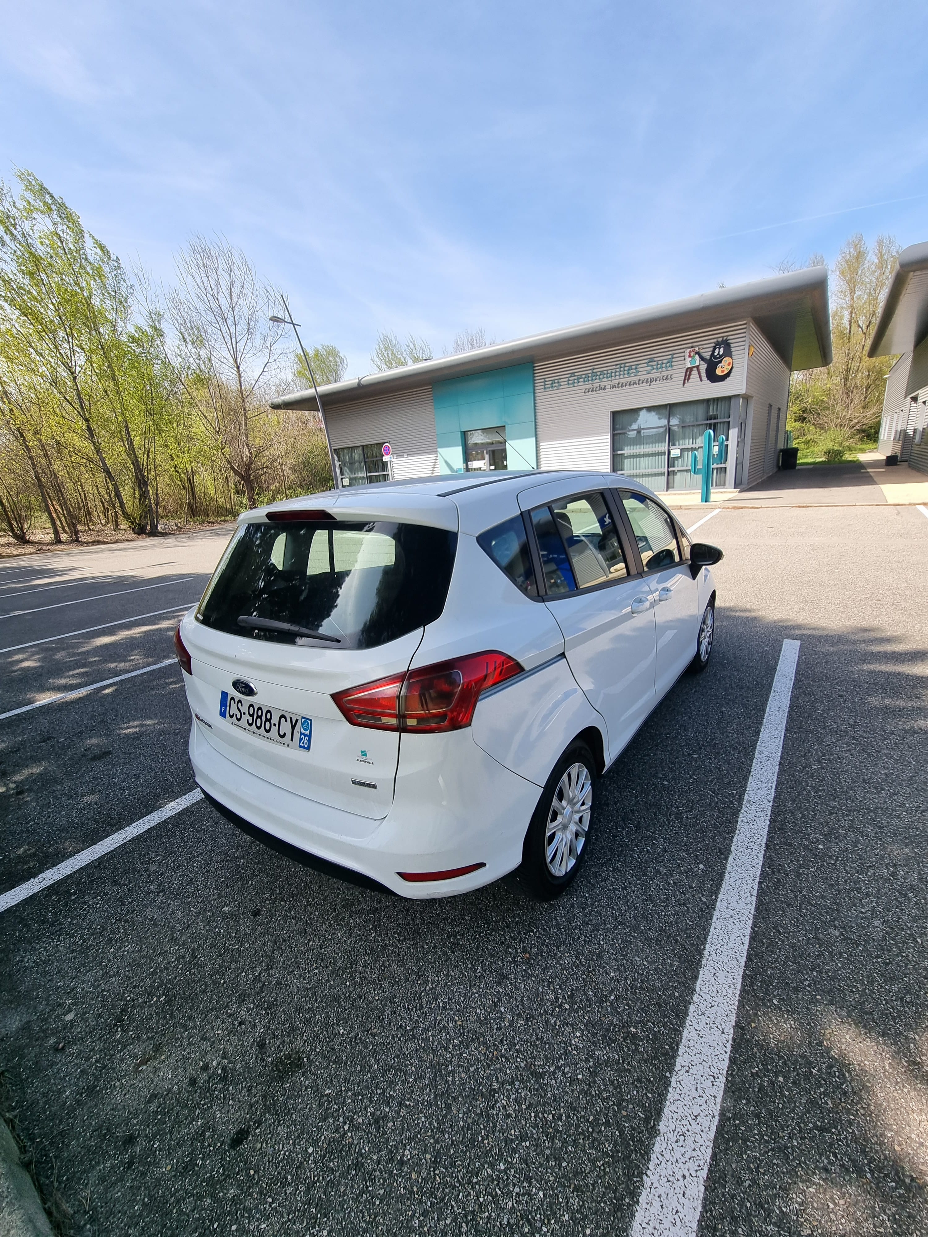 Ford B-Max avec Pneus neige