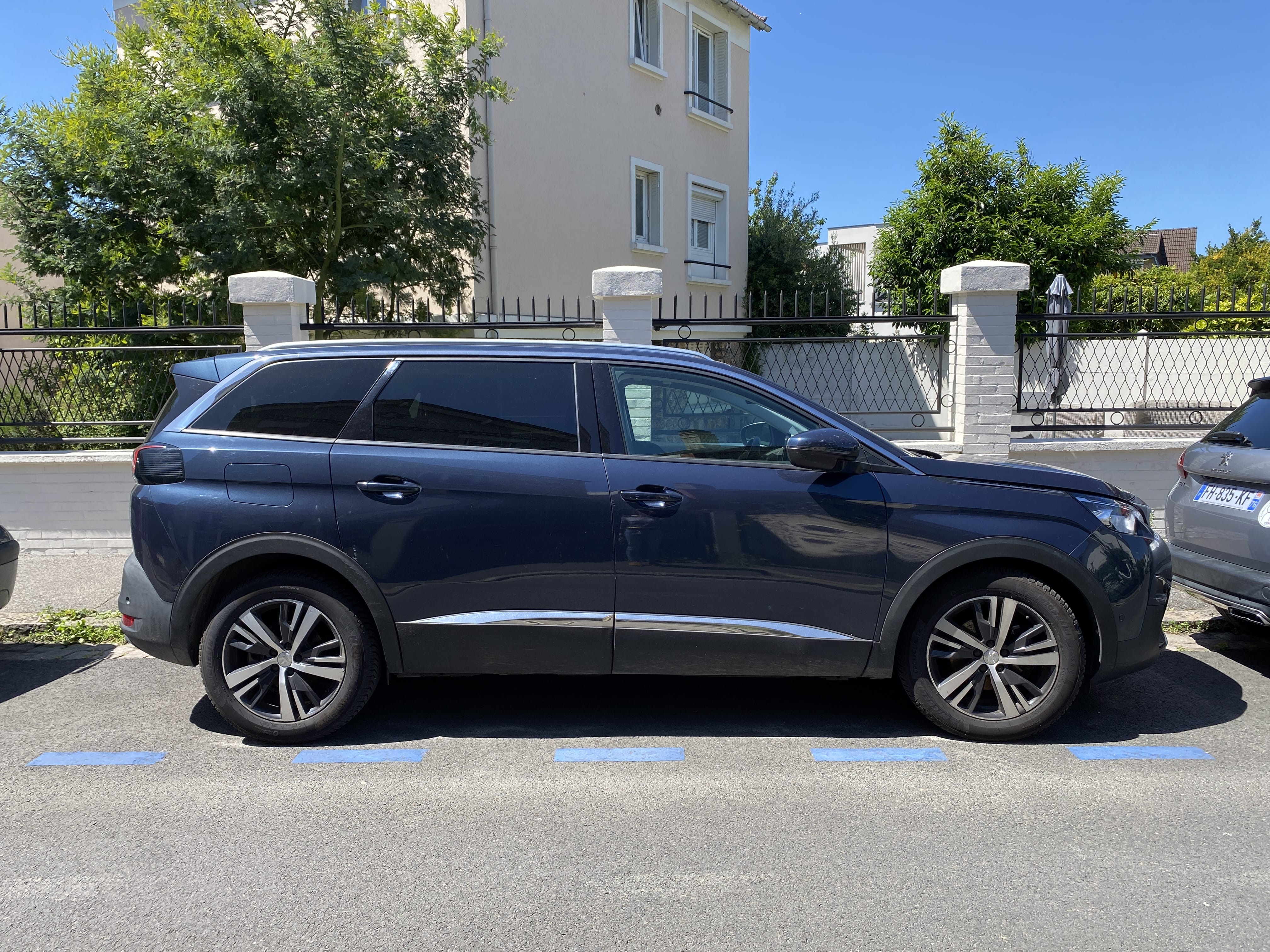 Peugeot 5008 avec Climatisation