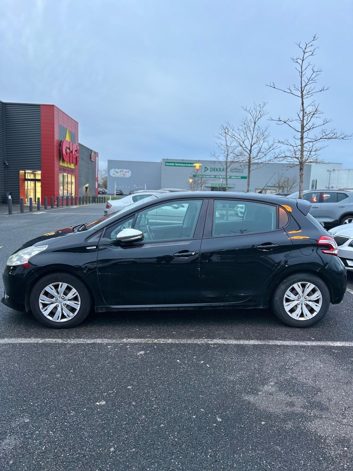 Peugeot 208 avec Climatisation