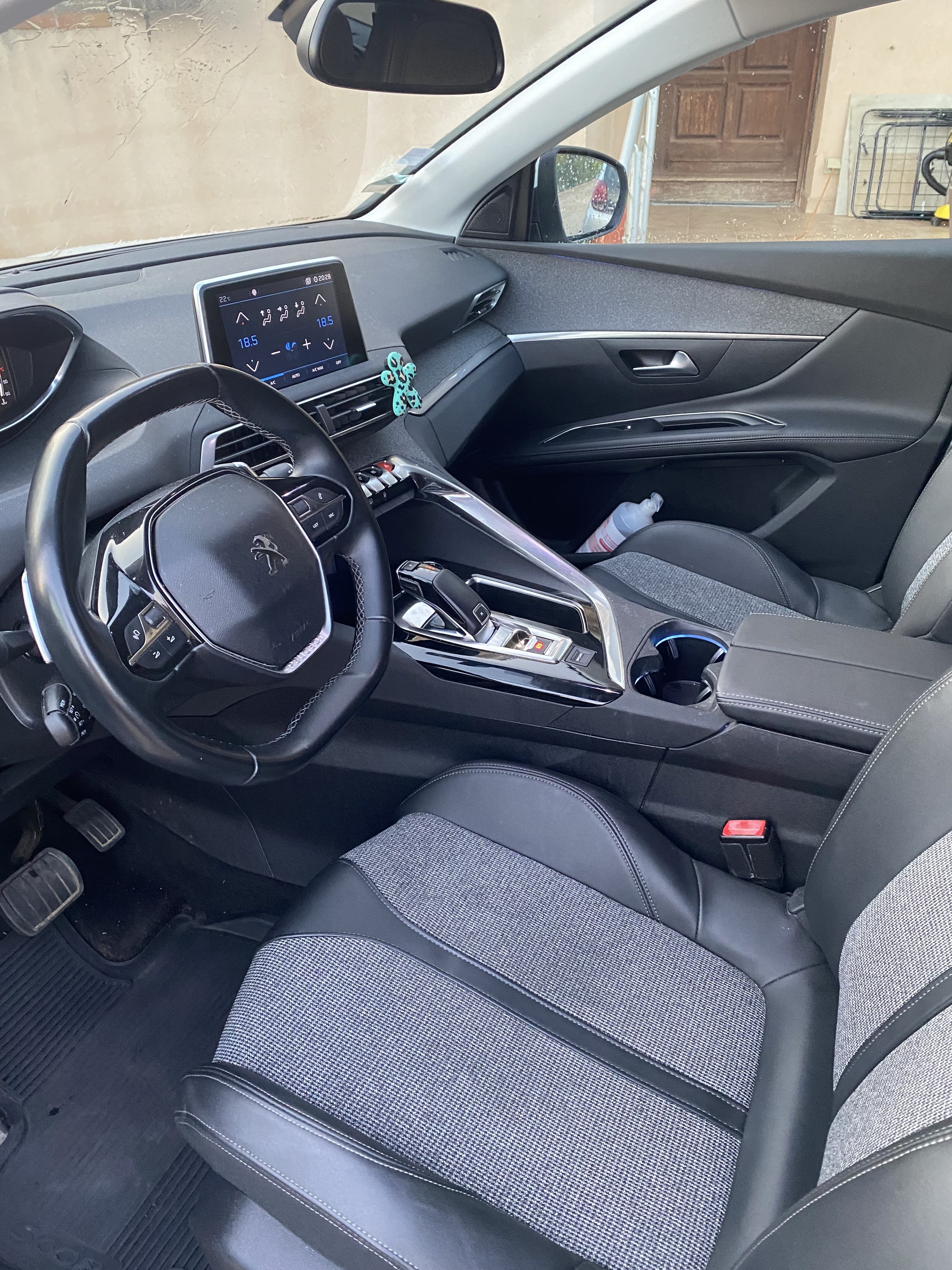 Peugeot 5008 avec Régulateur de vitesse