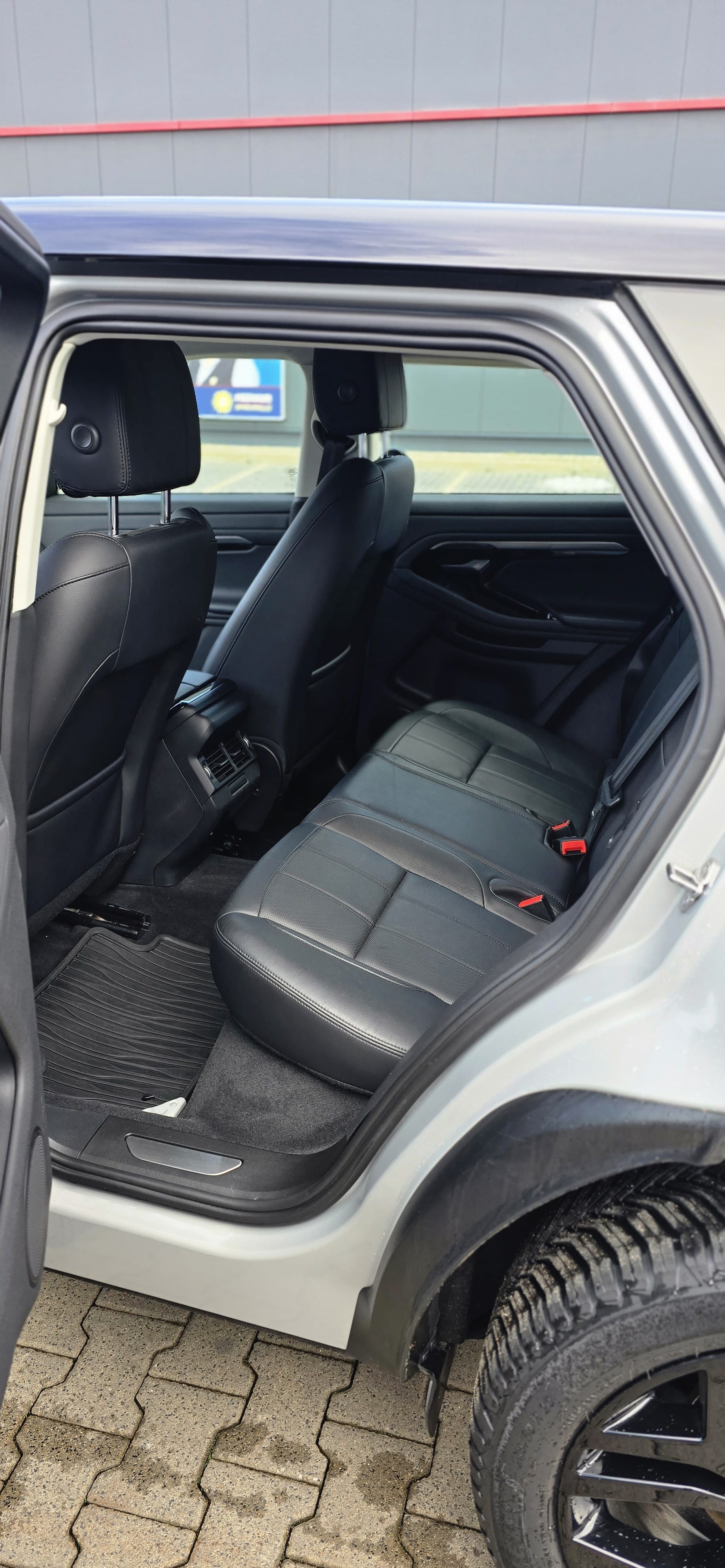 Land-Rover Range Rover Evoque mit 4-Rad-Antrieb