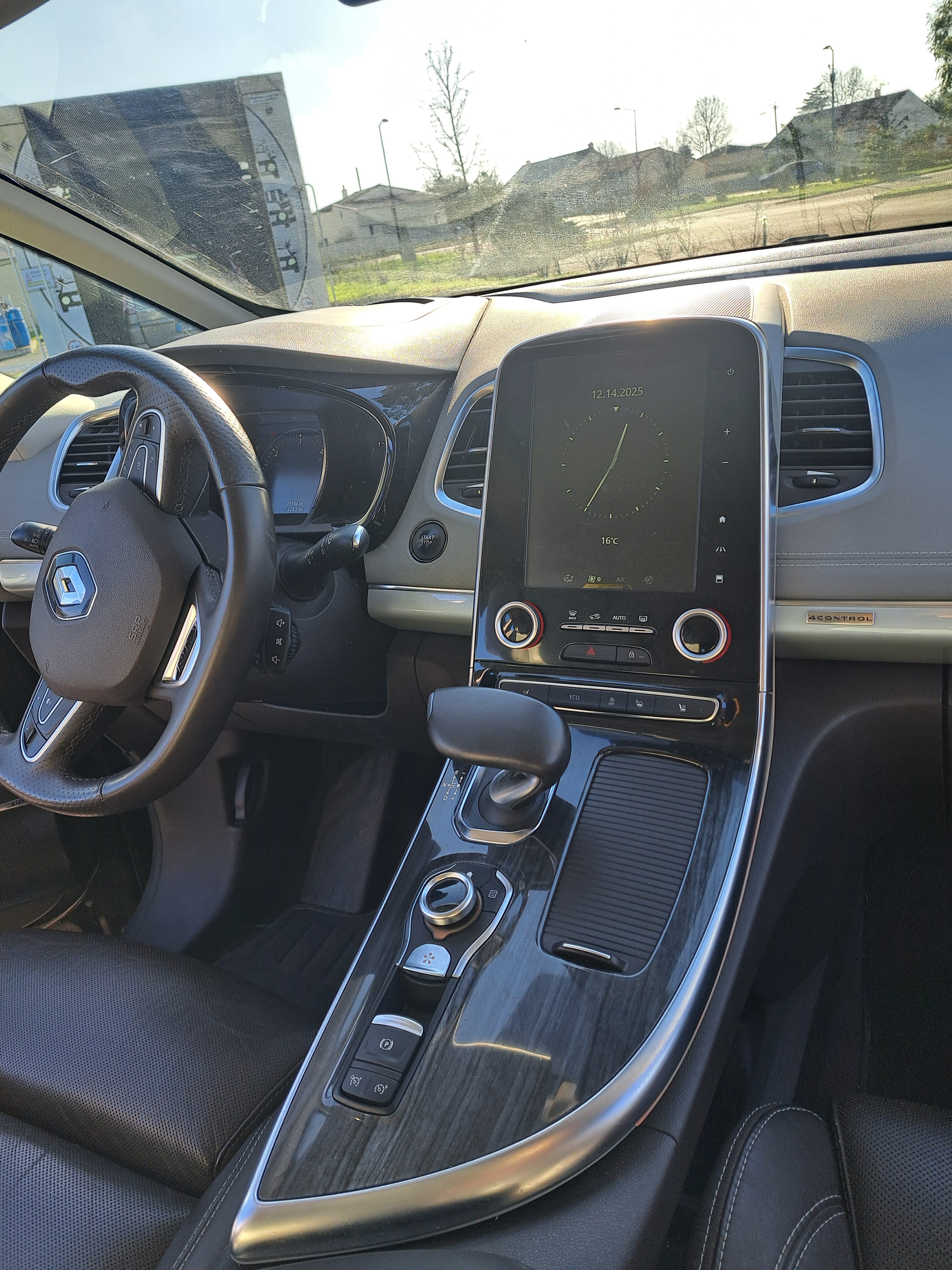 Renault Espace avec Audio Bluetooth