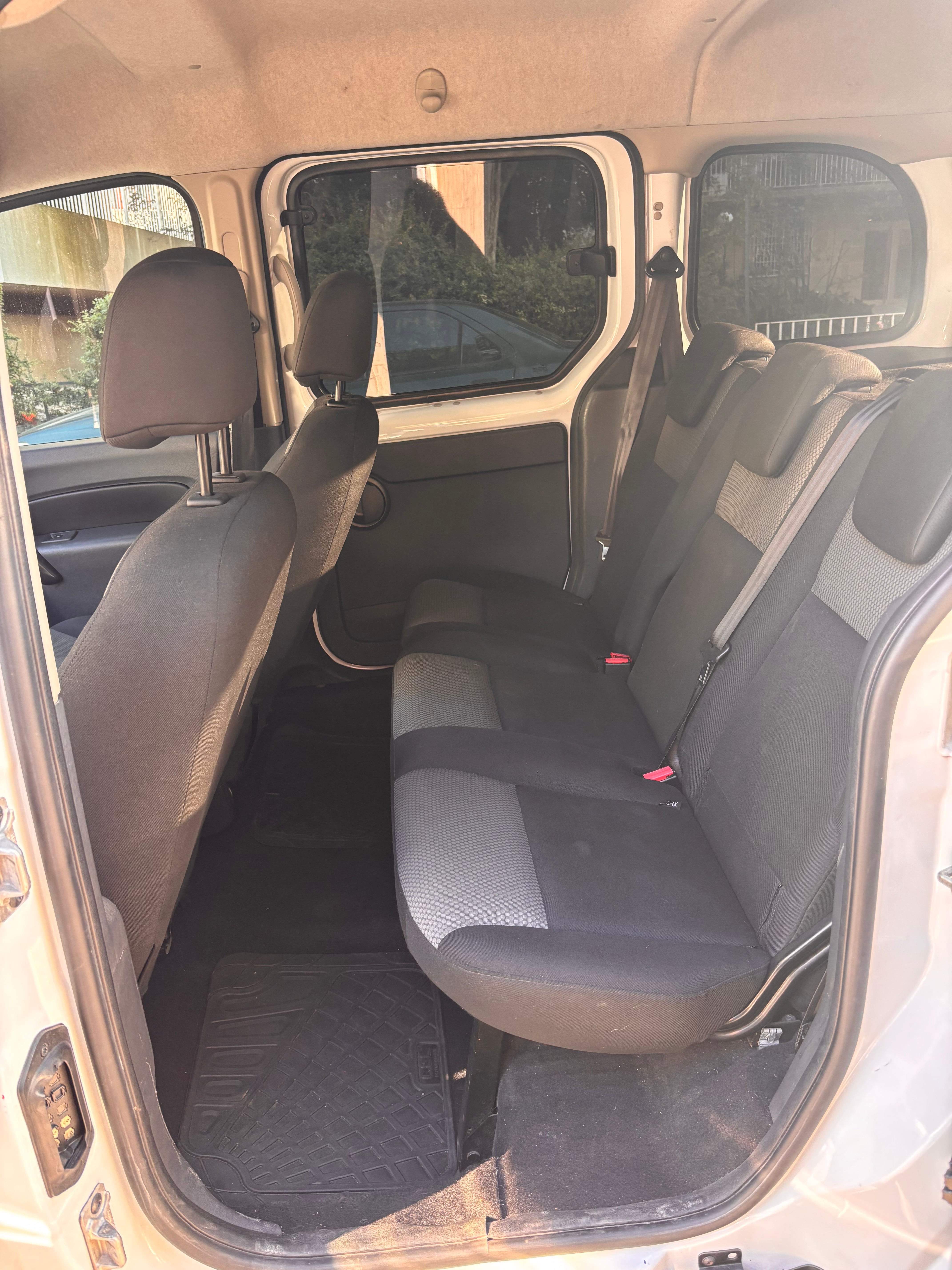 Renault Kangoo Diesel avec Siège bébé
