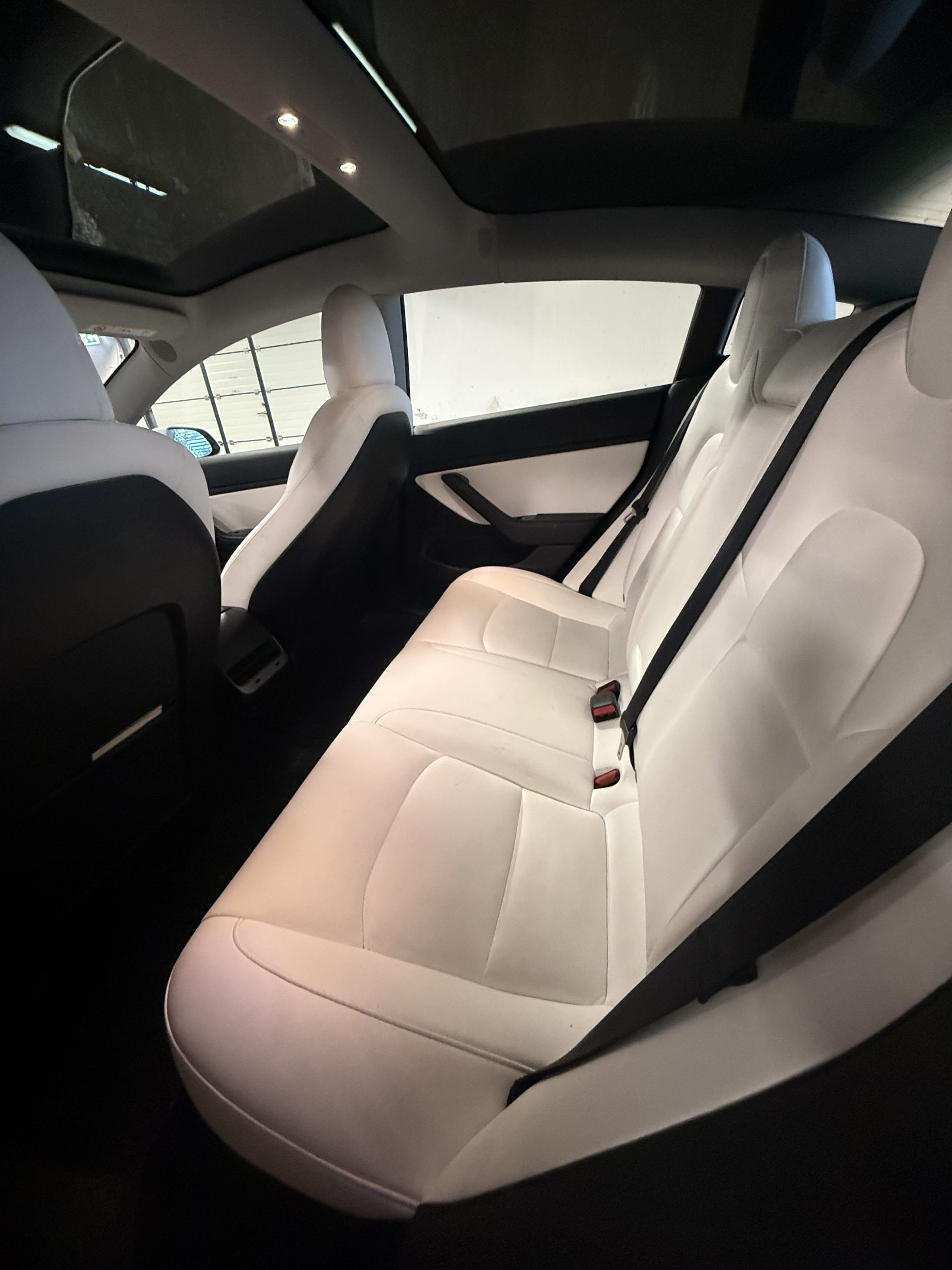 Tesla Model 3 Long Range med GPS