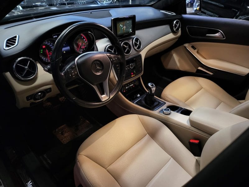 Mercedes Classe GLA avec Régulateur de vitesse