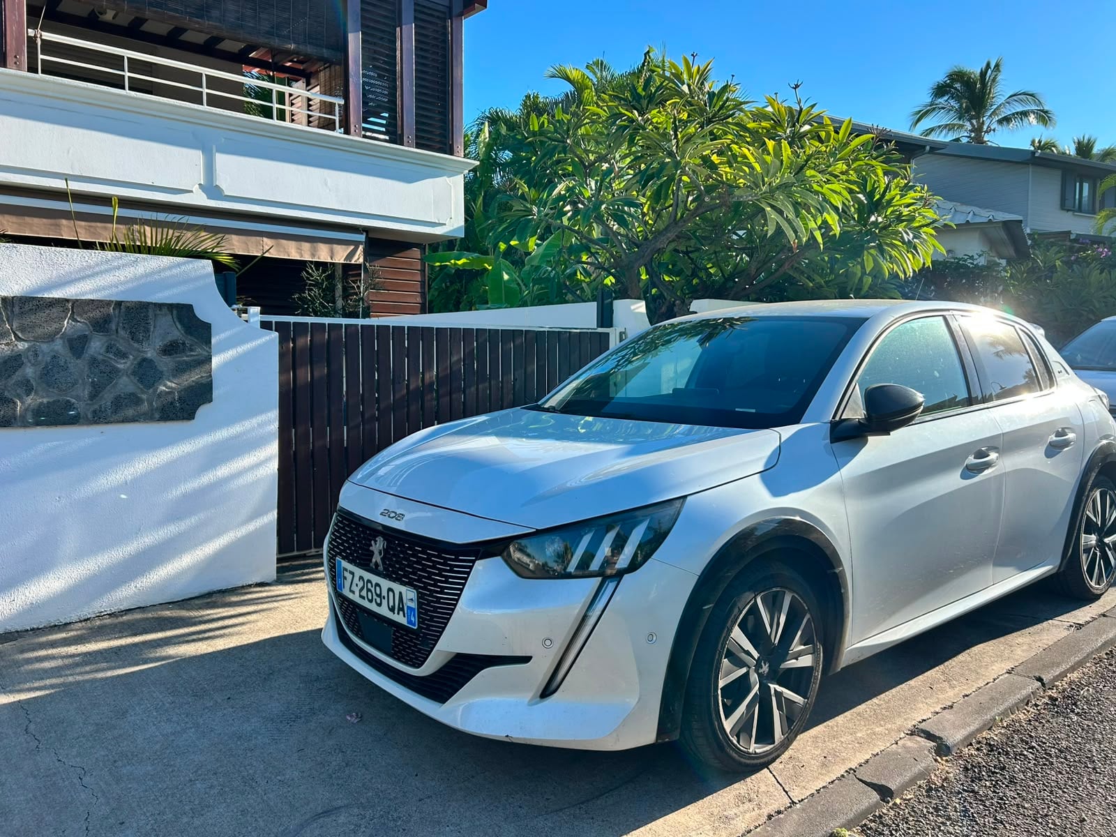 Peugeot 208 GT Line, 2021, Essence 95, automatique