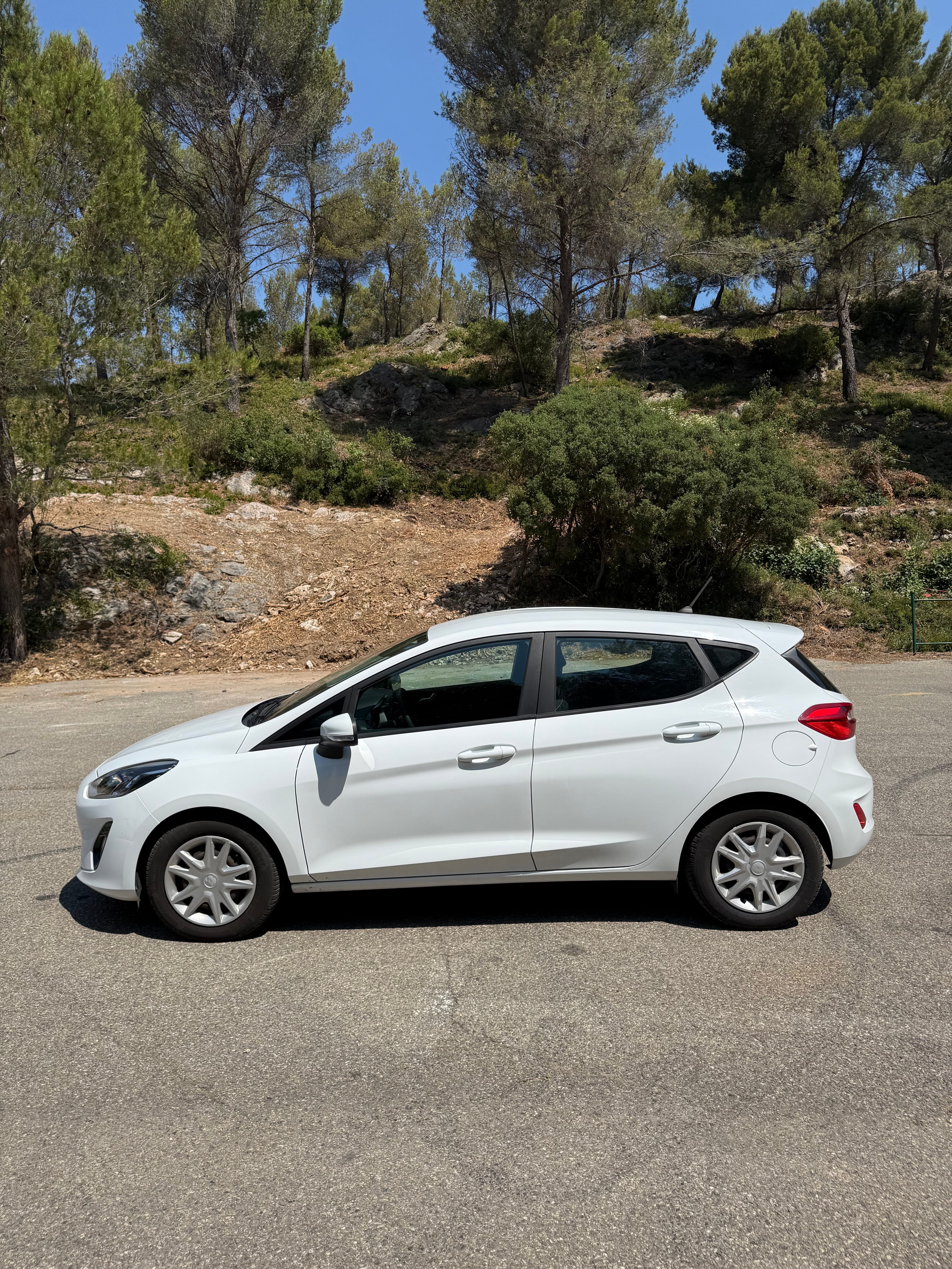 Ford Fiesta avec Climatisation