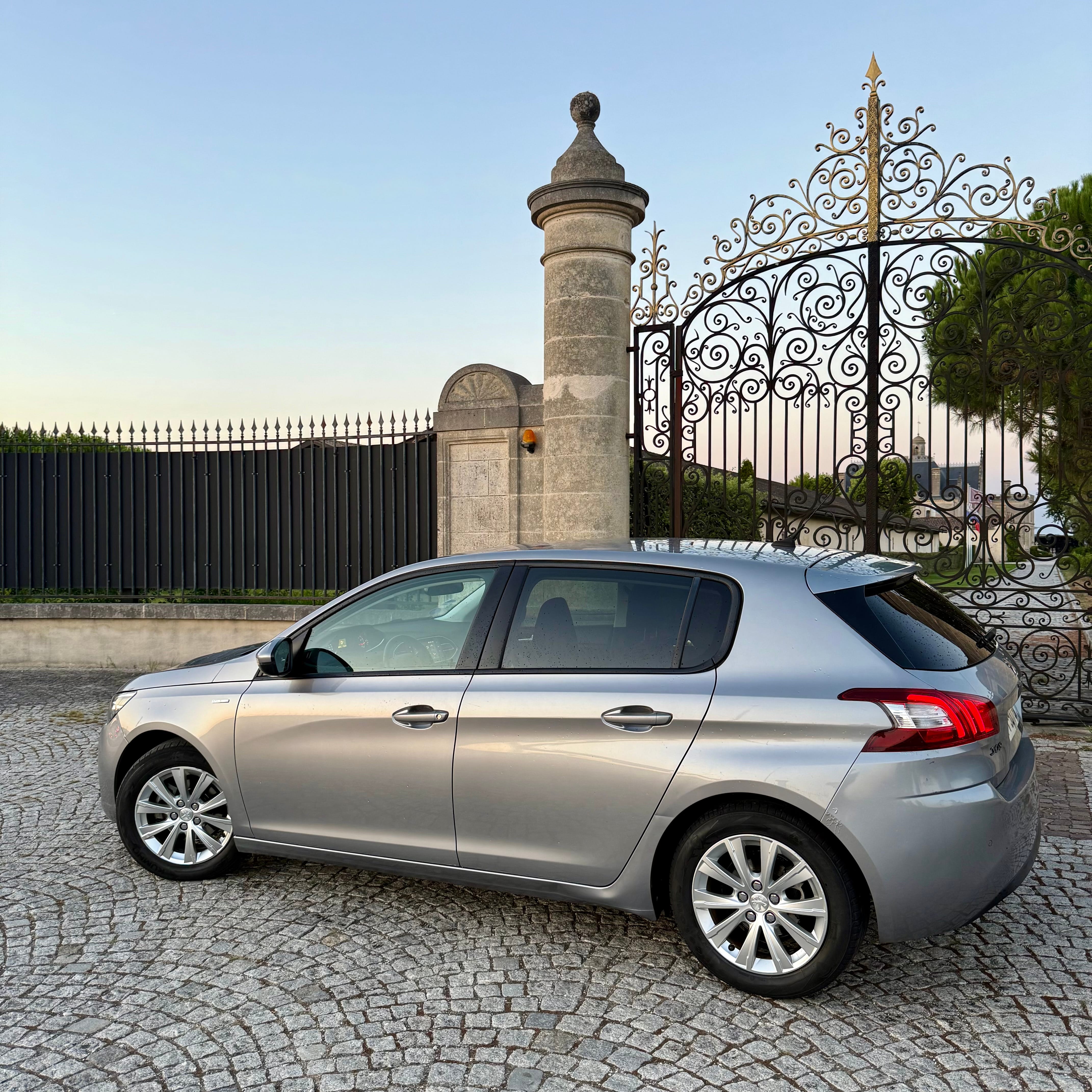 Peugeot 308 avec Caméra de recul