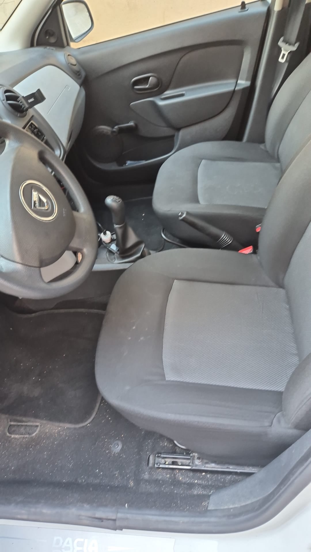 Dacia Sandero con Radio 