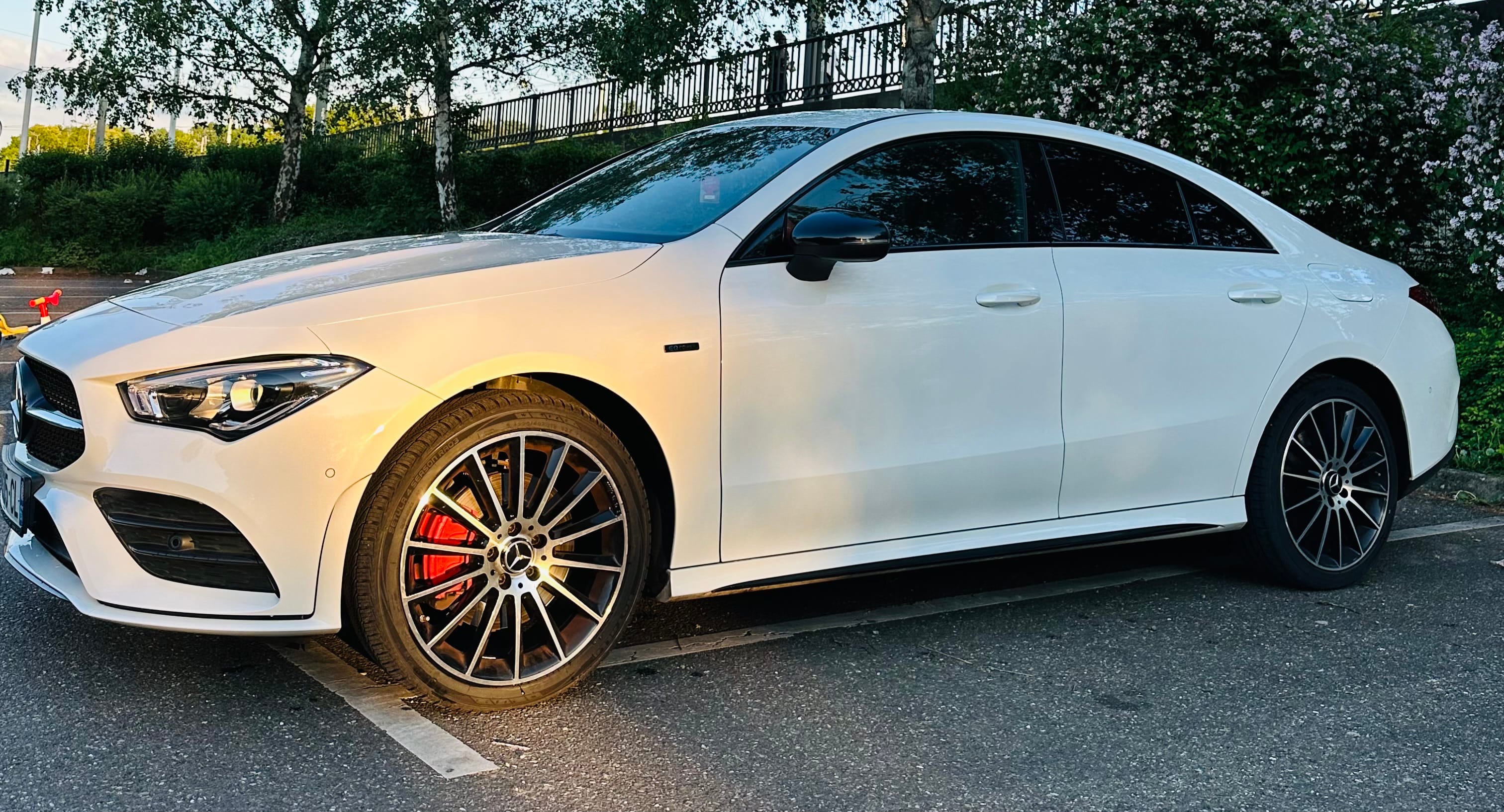 Mercedes-Benz CLA 250 avec Régulateur de vitesse