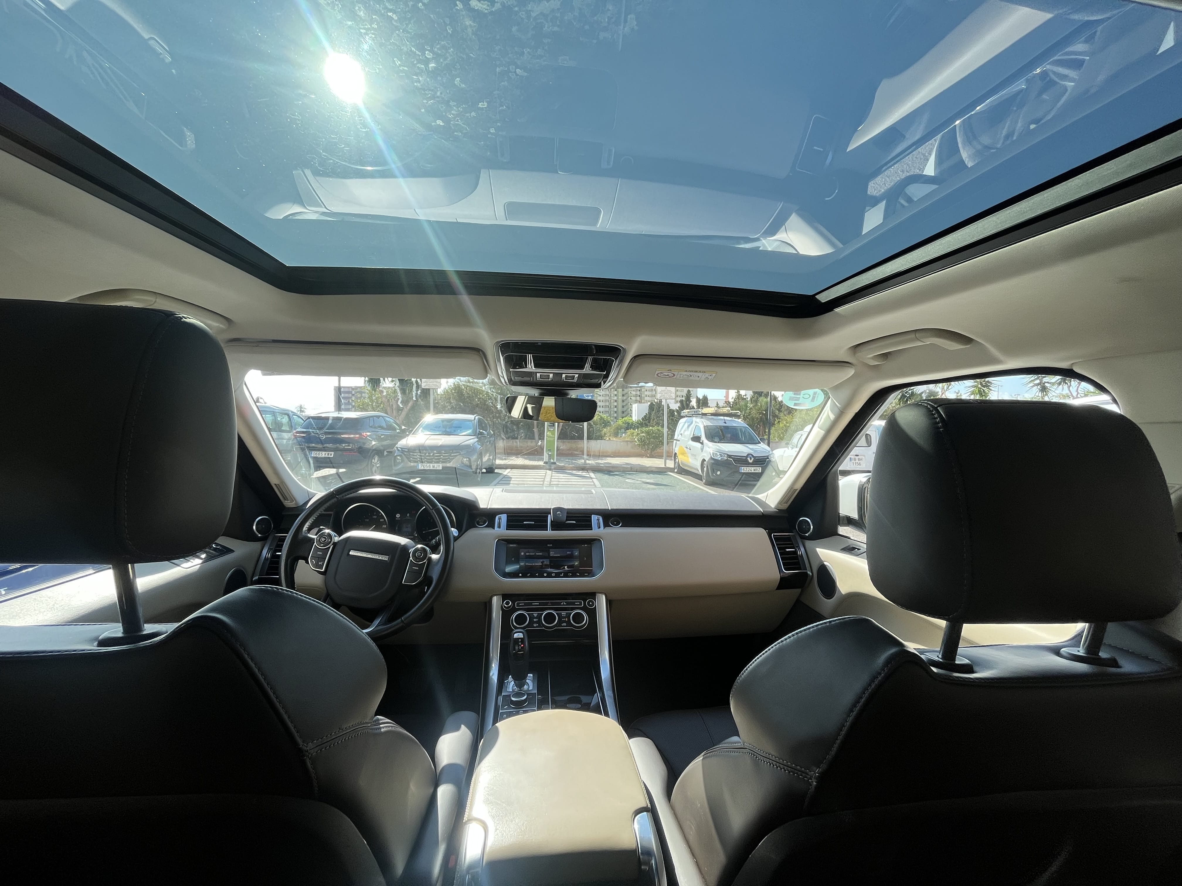 Land-Rover Range Rover con GPS
