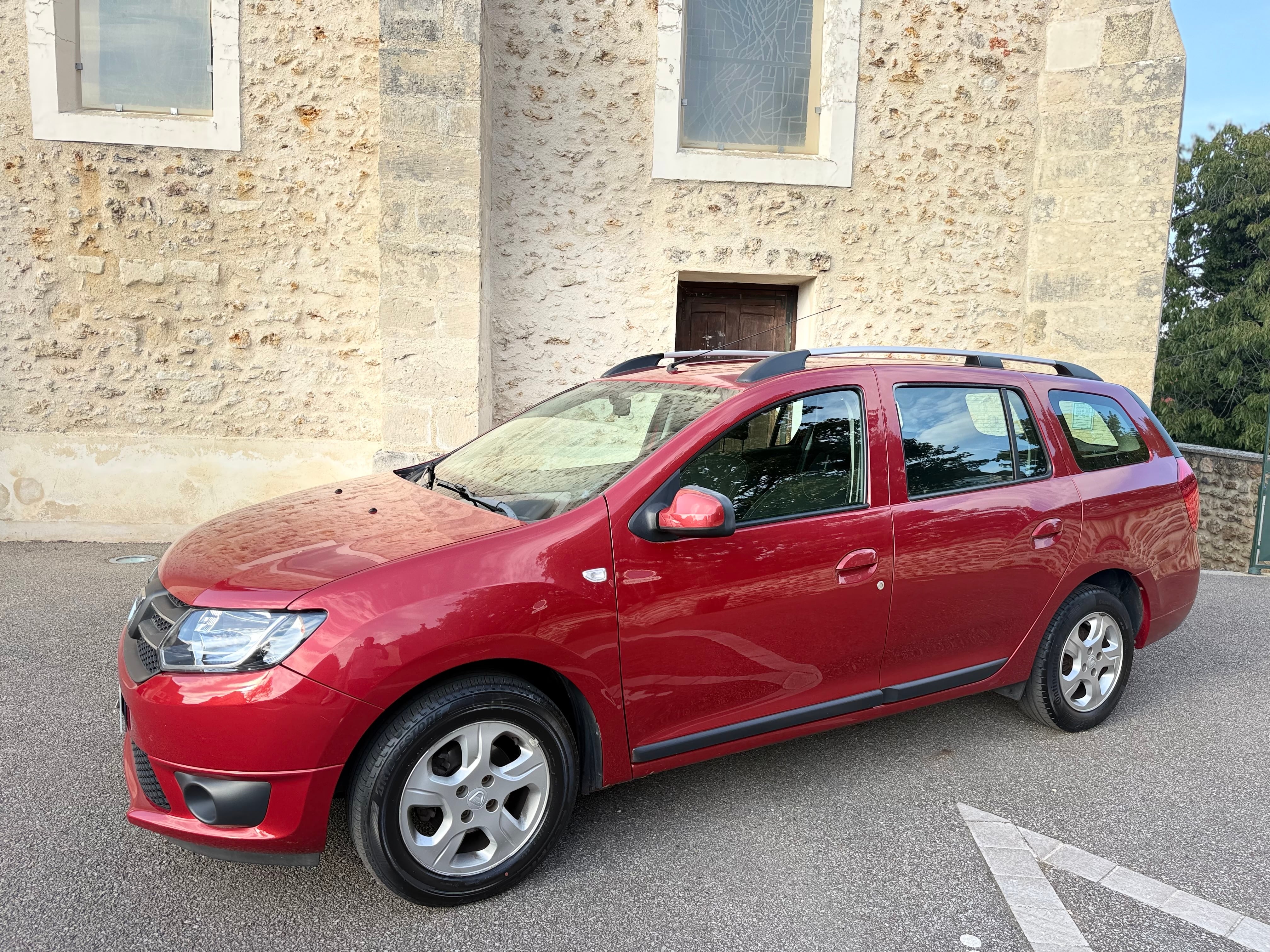 Dacia Logan MCV Essence avec Climatisation