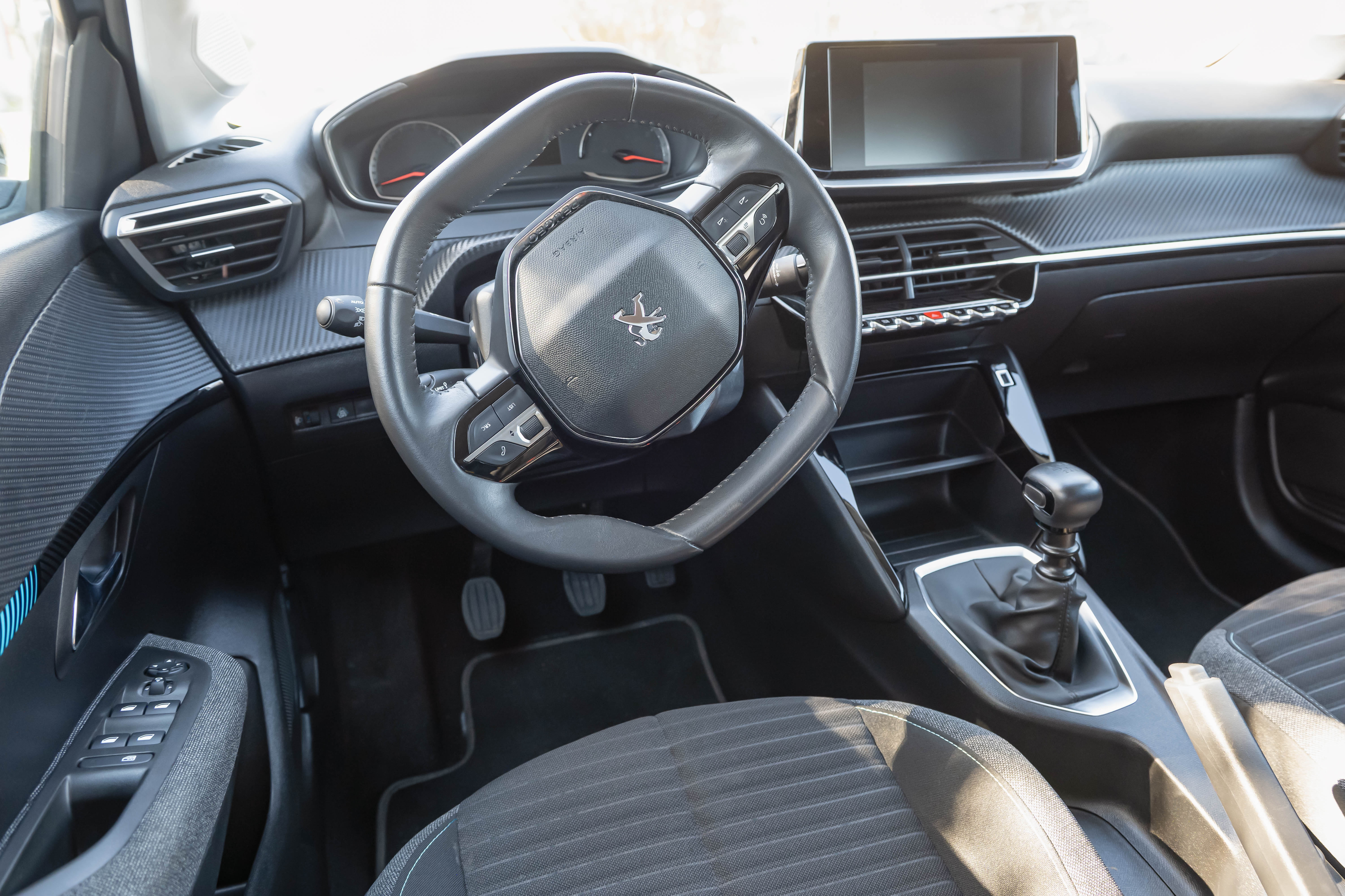 Peugeot 208 avec GPS