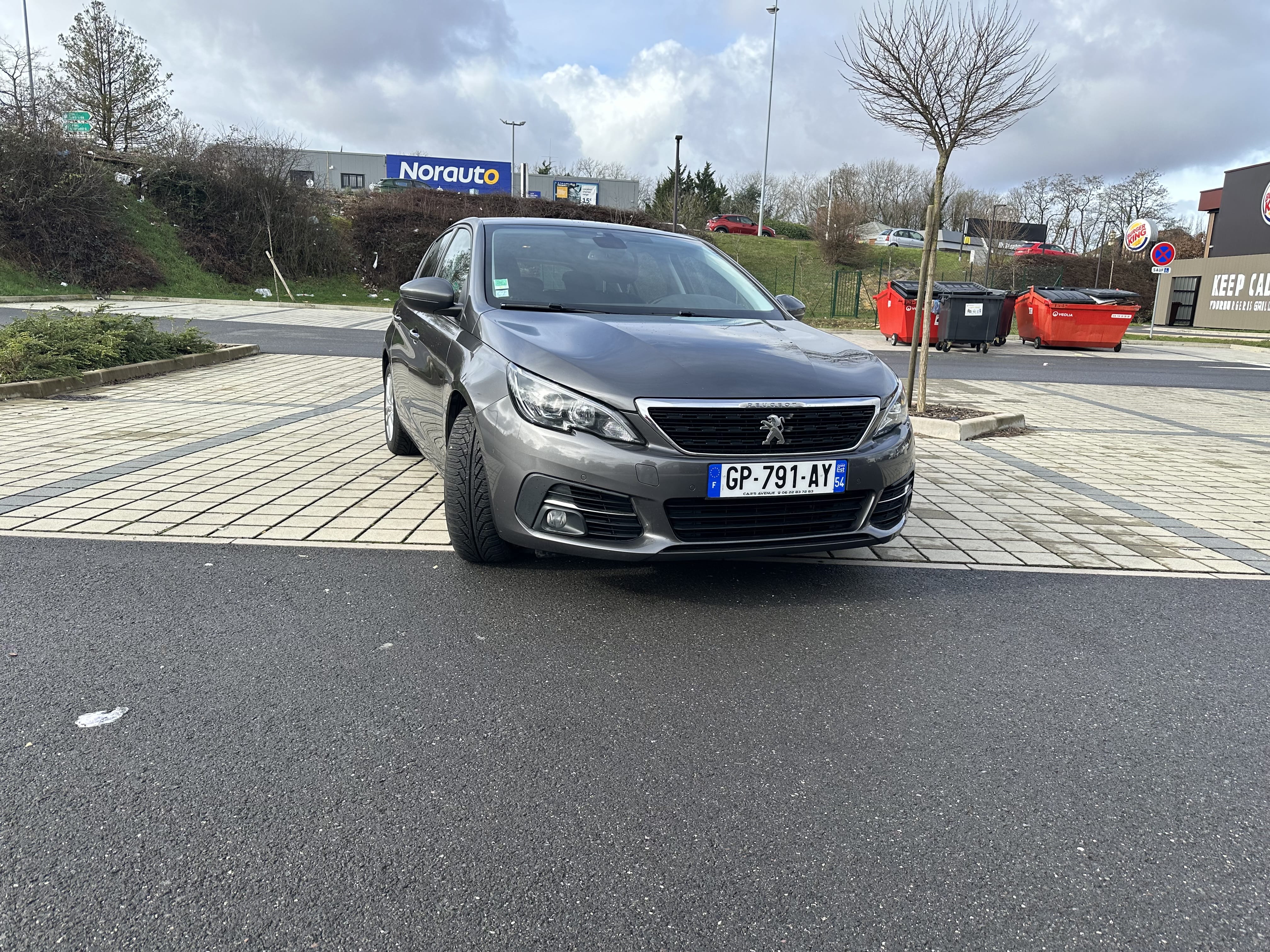 Peugeot 308 avec Climatisation