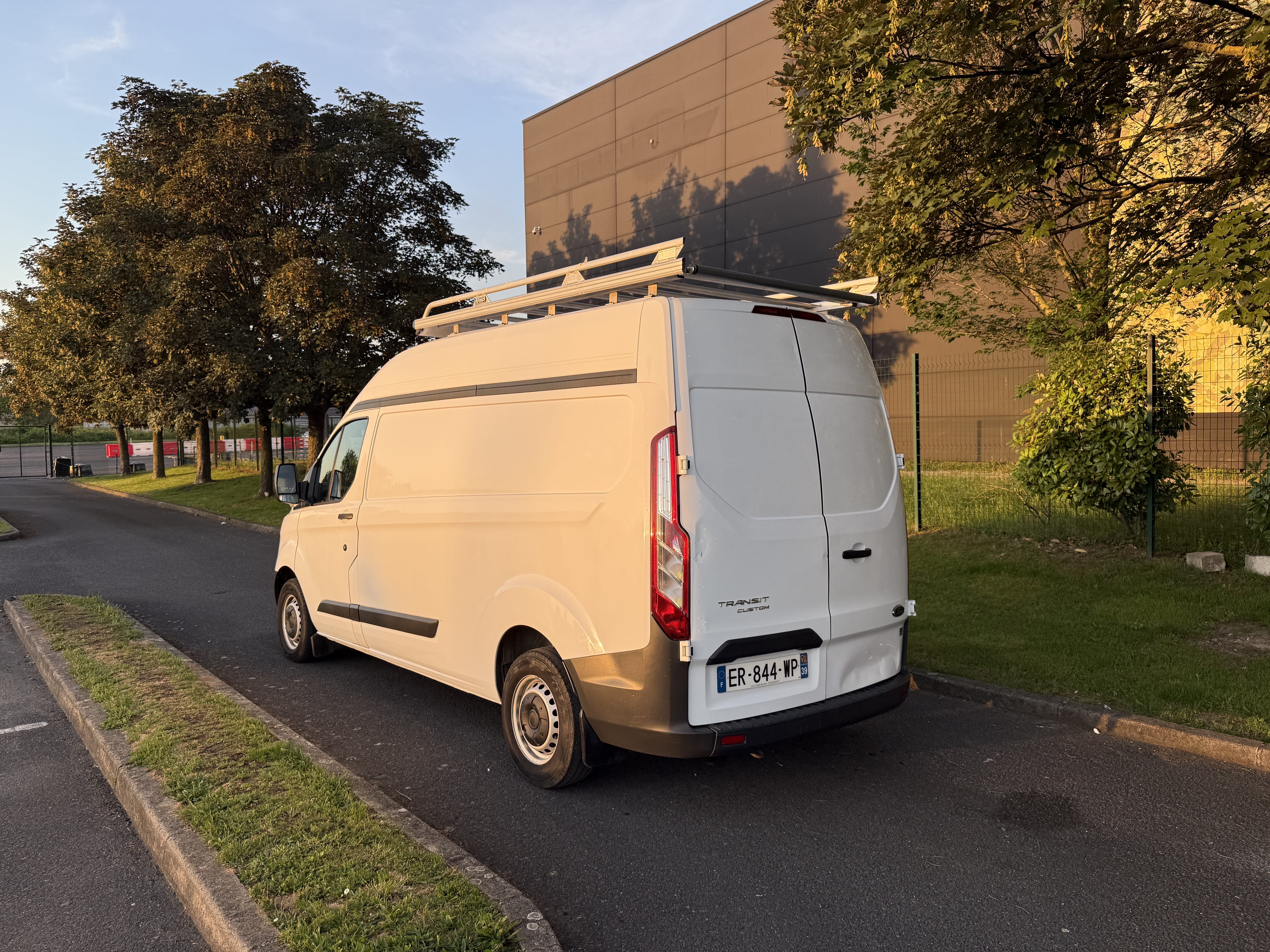 Ford Transit Custom Fourgon avec Port USB