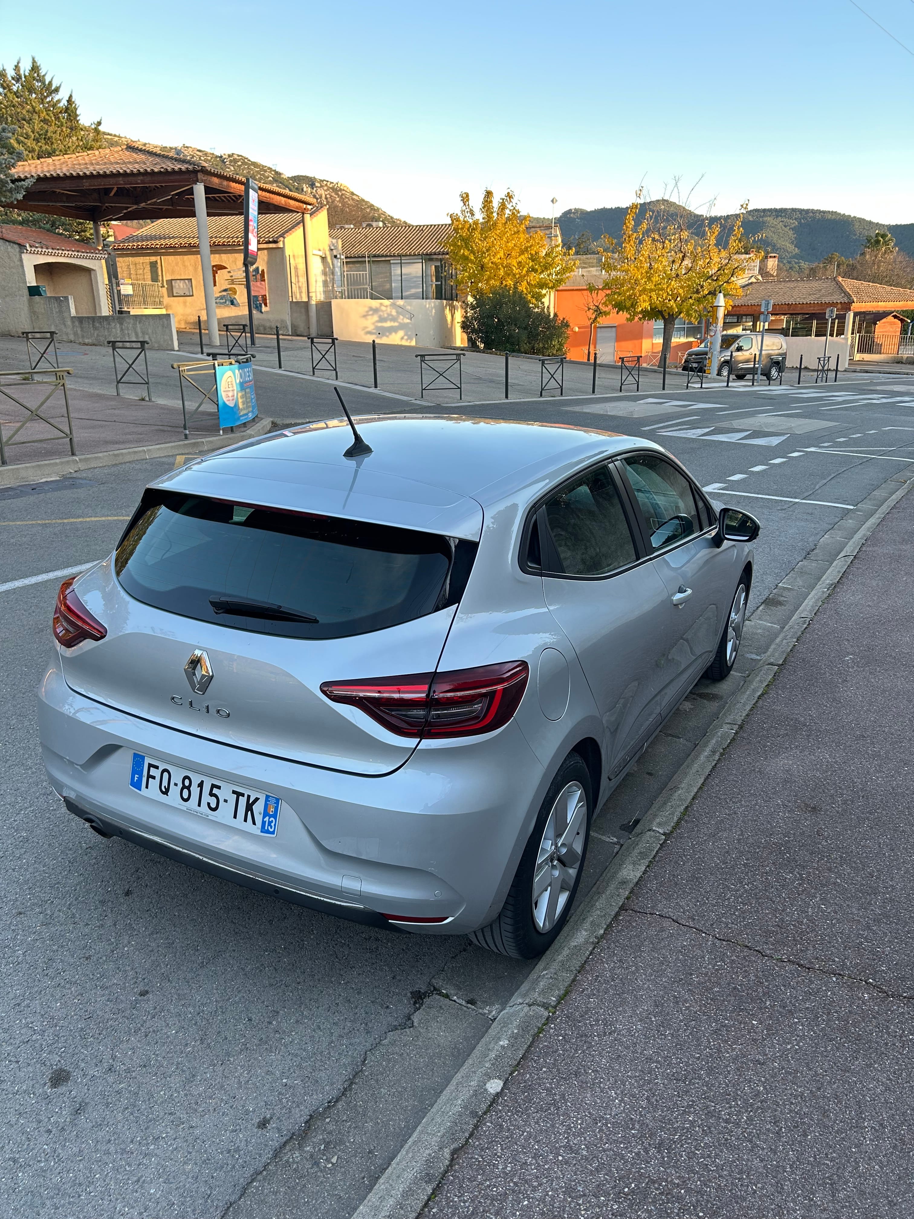Renault Clio avec Climatisation