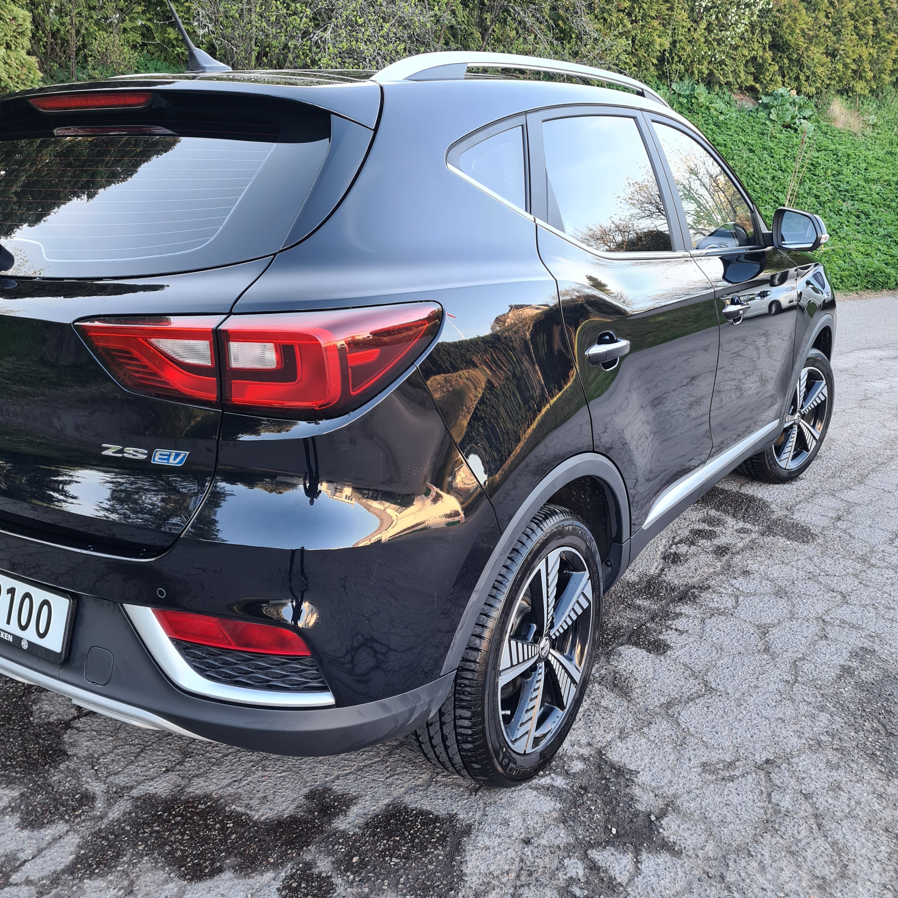 MG ZS EV Hel elektrisk med Android Auto