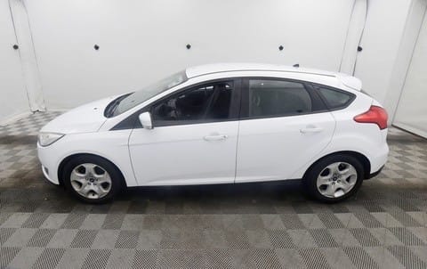 Ford Focus avec Régulateur de vitesse