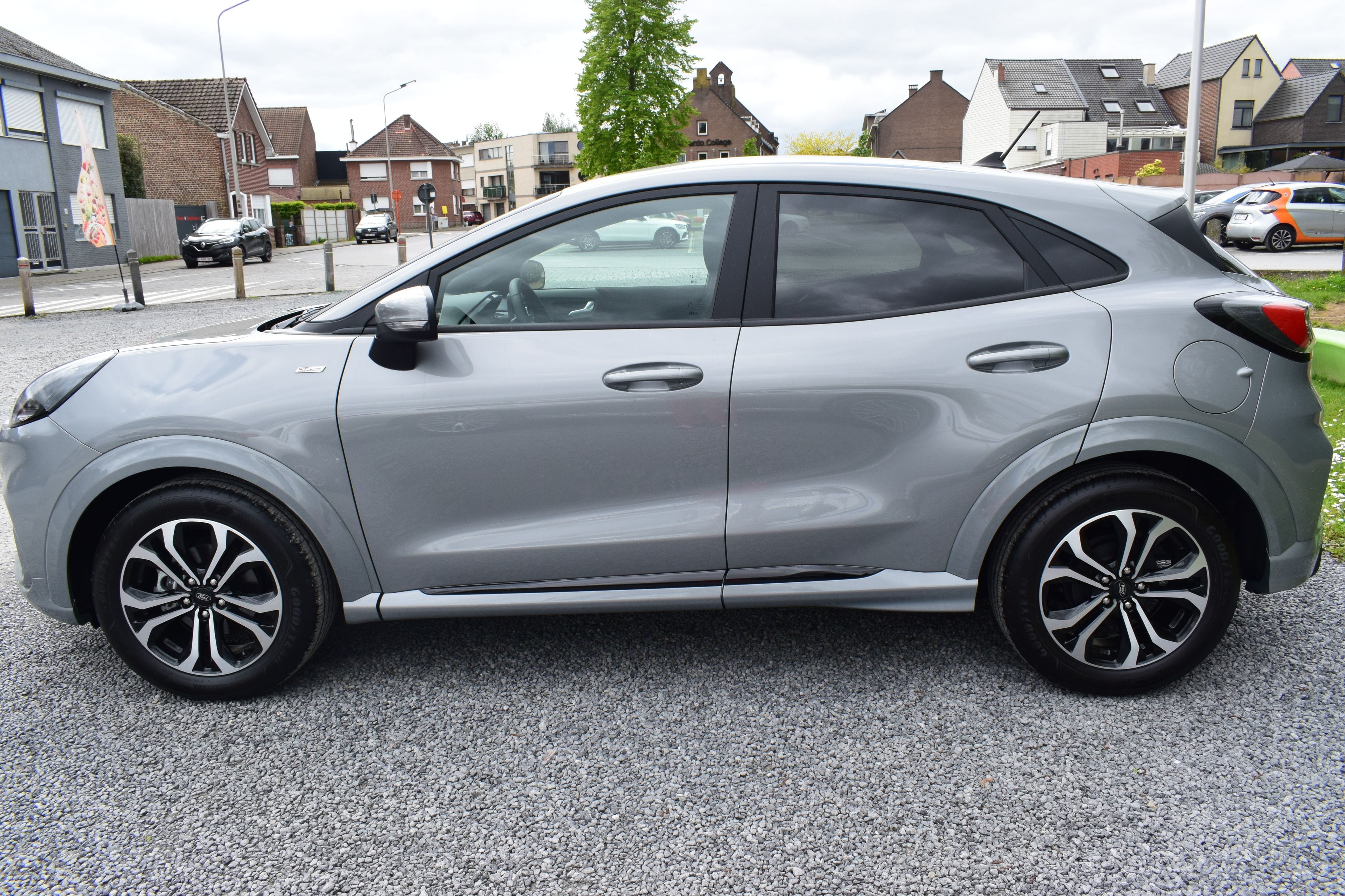Ford Puma met Airco