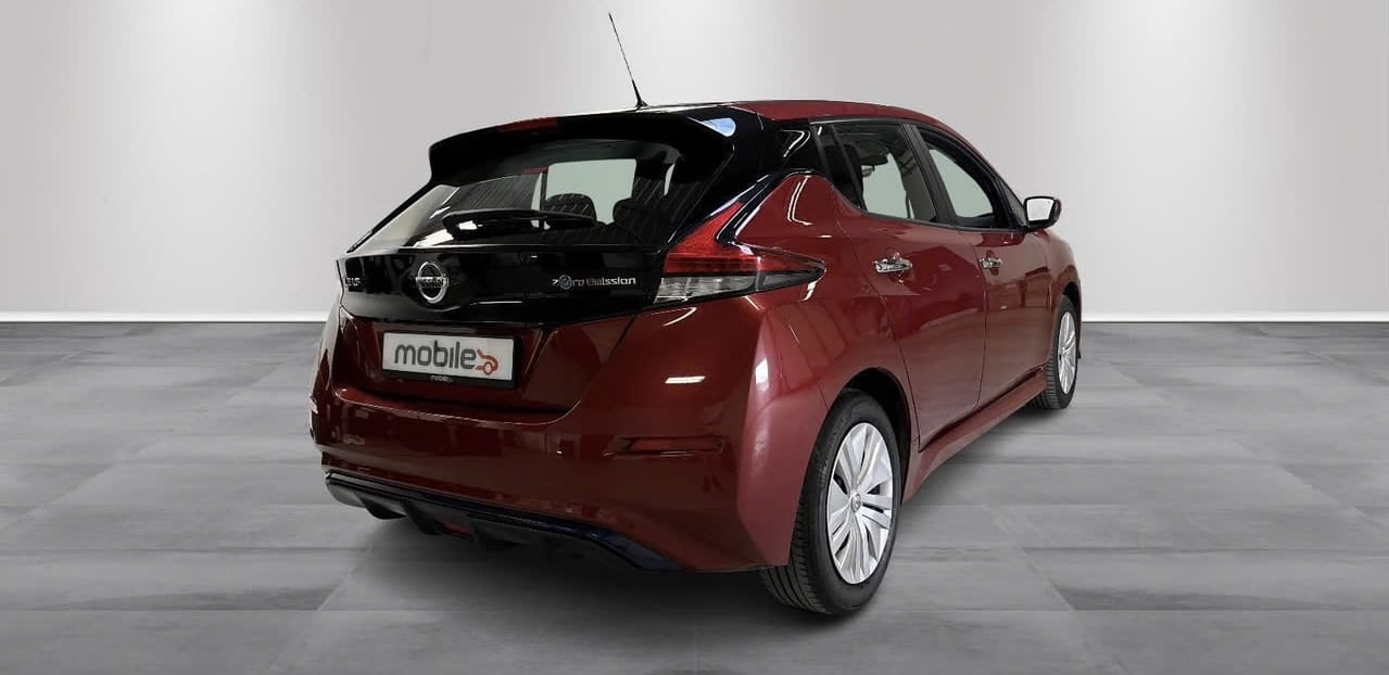Nissan Leaf with Cruise control