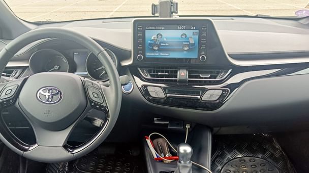 Toyota C-HR avec GPS
