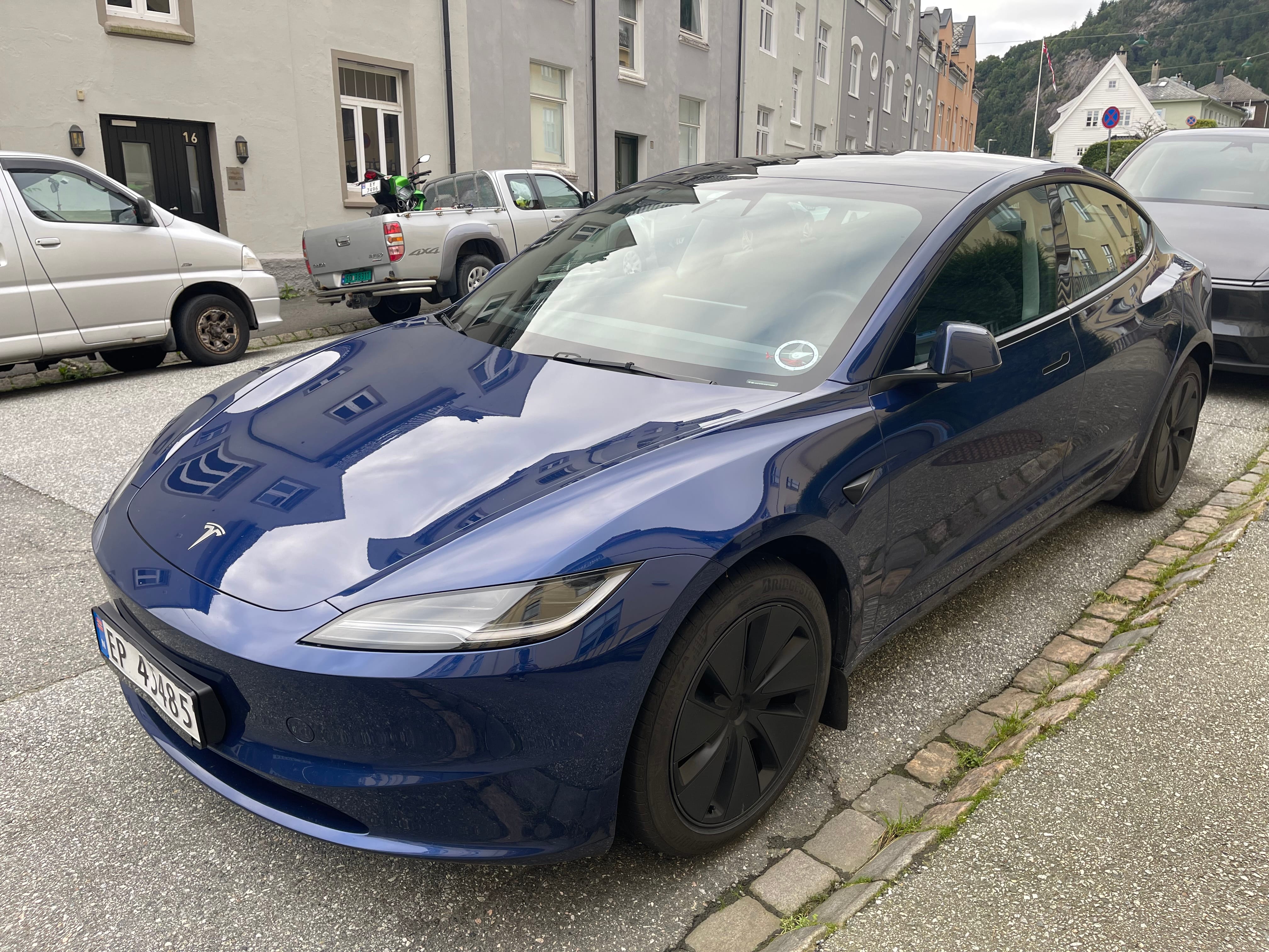 Tesla Model 3 Long Range, 2025, Elektrisk, automatisk