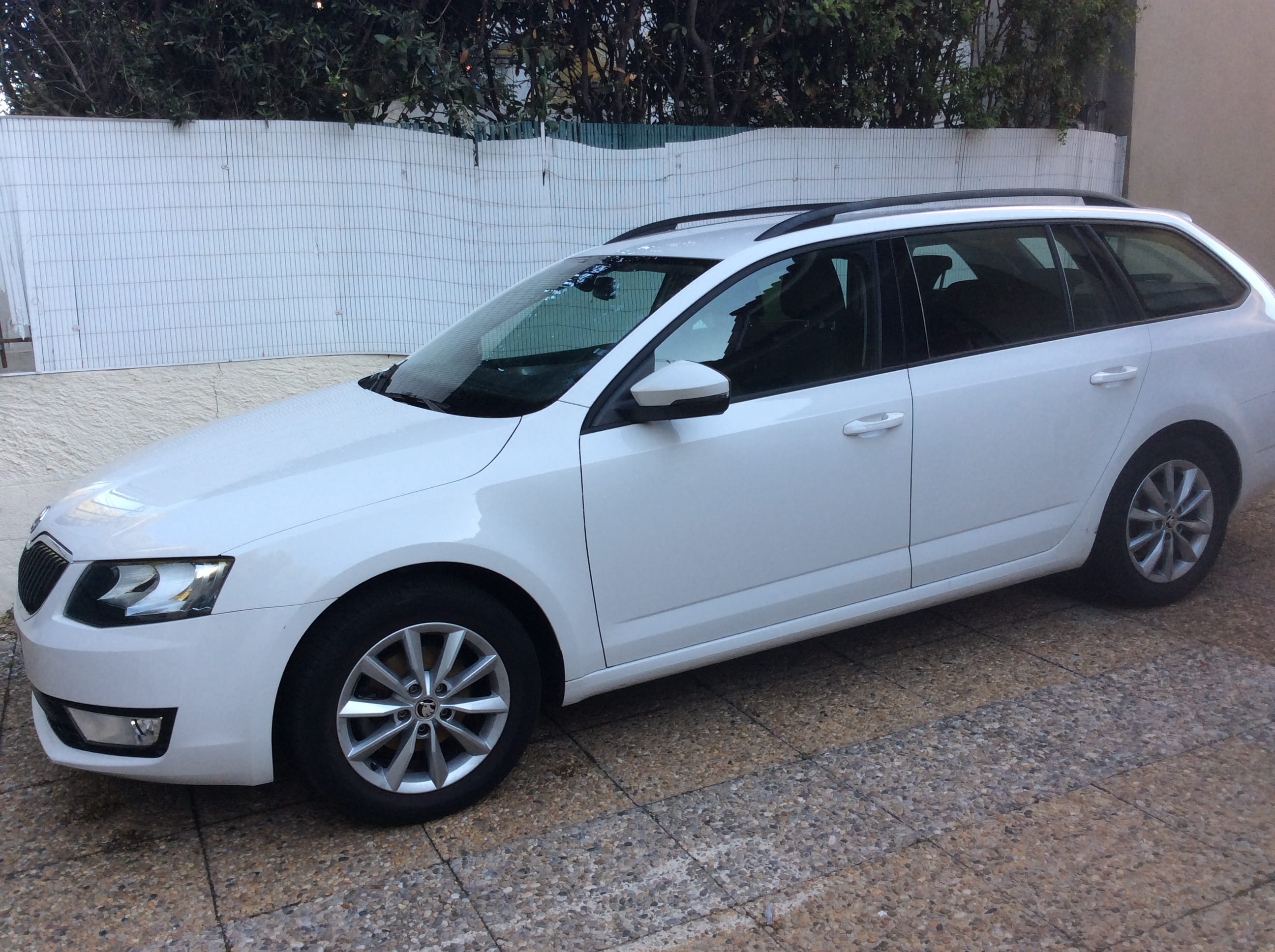 Skoda Octavia Combi avec Climatisation