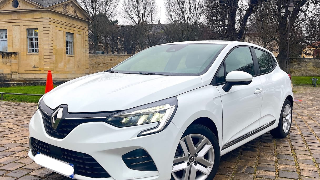 Renault Clio, 2023, Essence 95