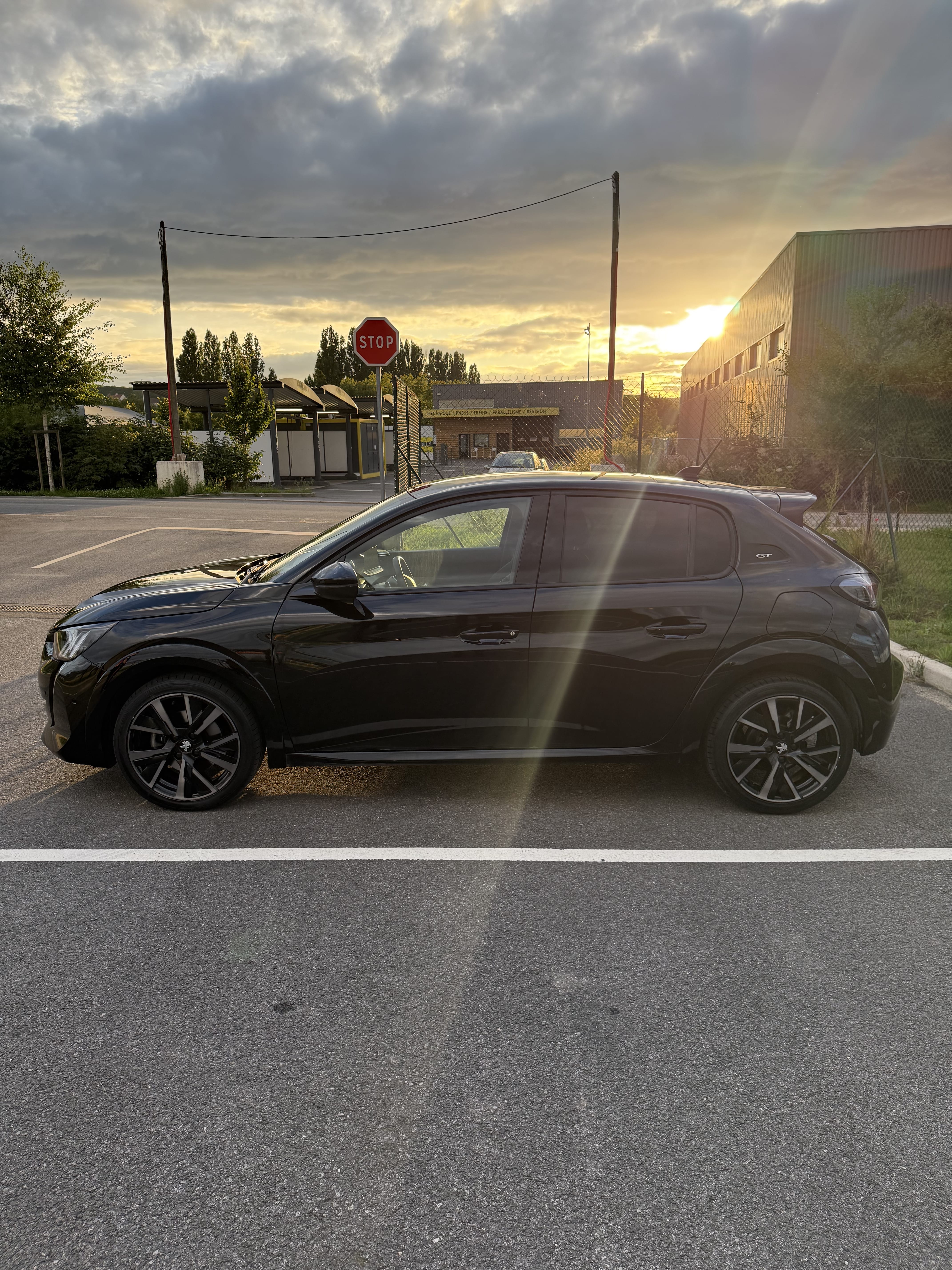 Peugeot 208 avec Climatisation