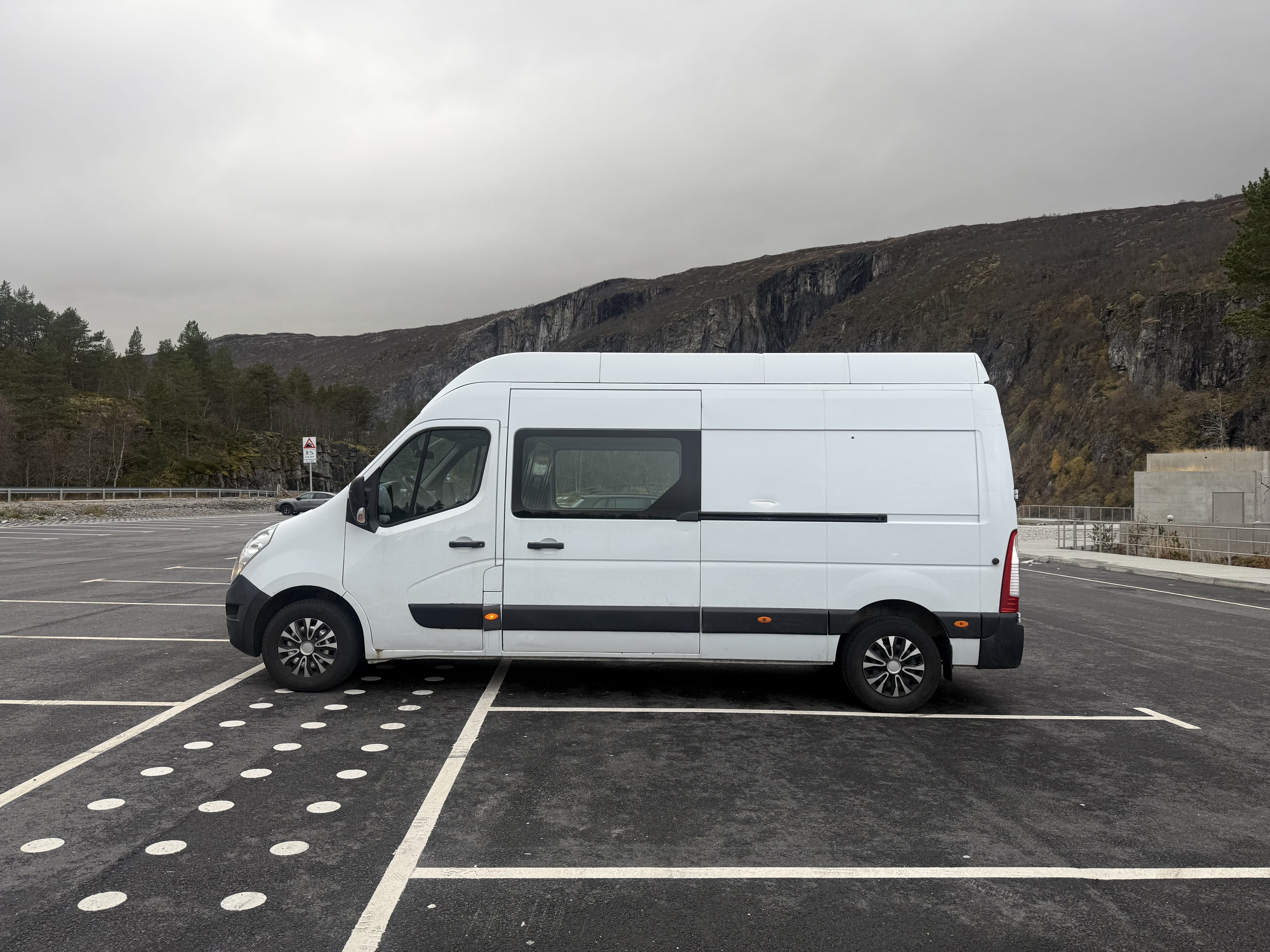 Renault Master 2.3 HDi with Air conditioning