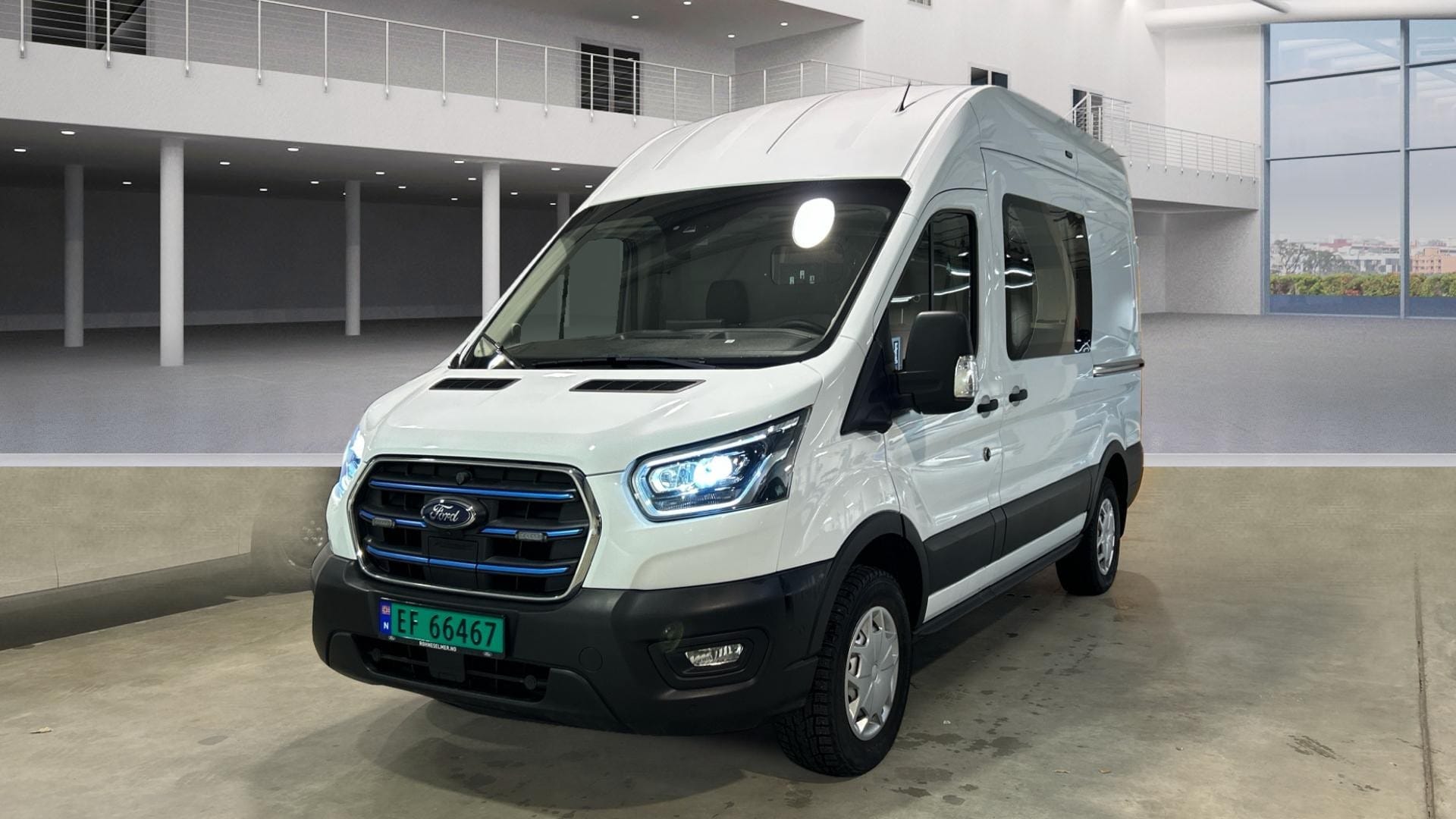 Ford Transit 350, 2023, Elektro, Automatik
