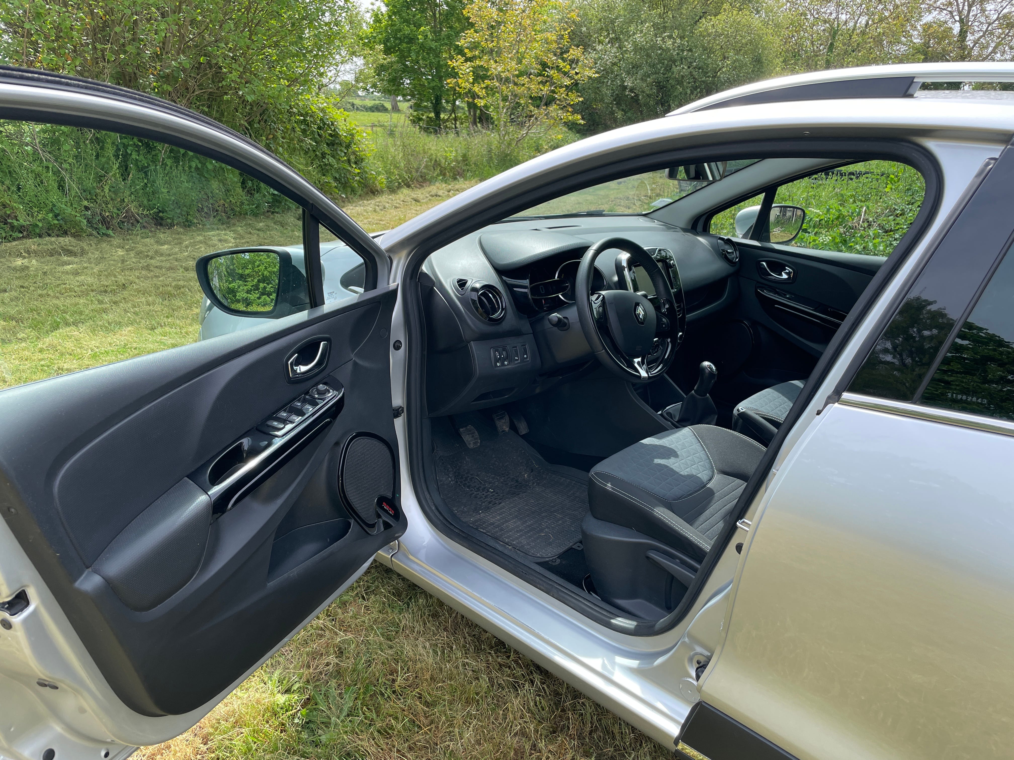 Renault Clio Estate avec Port USB