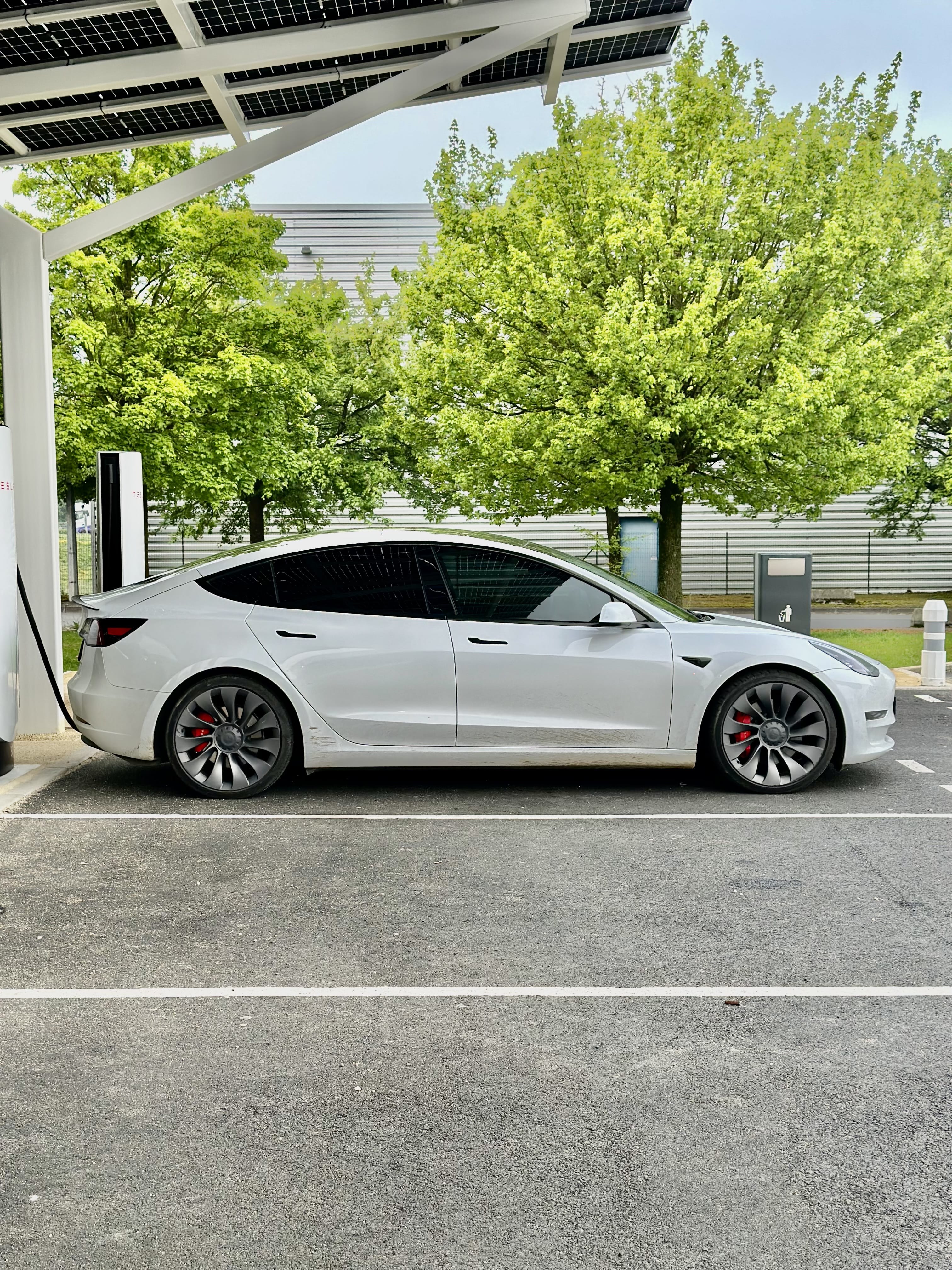 Tesla Model 3 Performance avec GPS