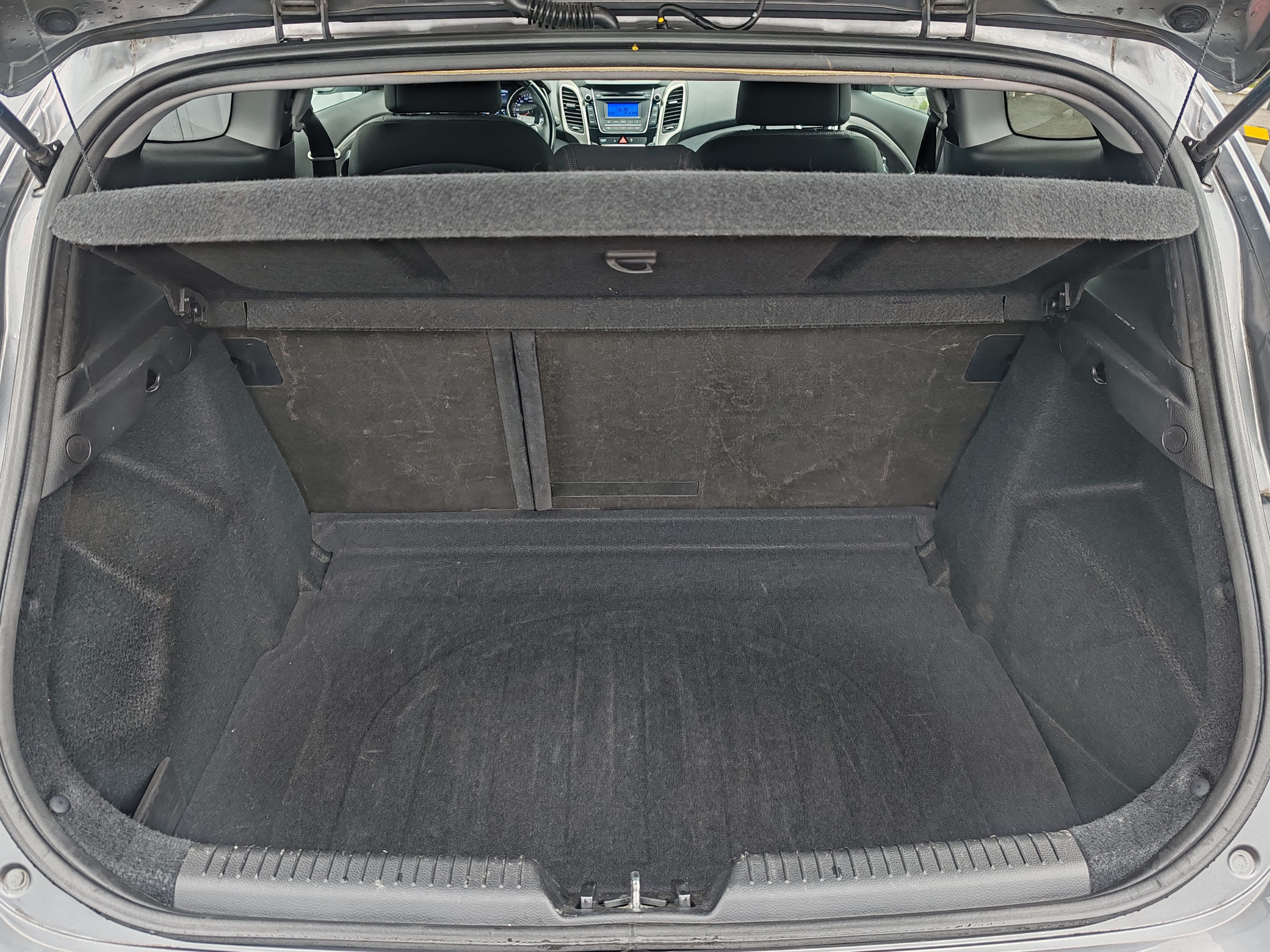 Hyundai i30 avec Autoradio