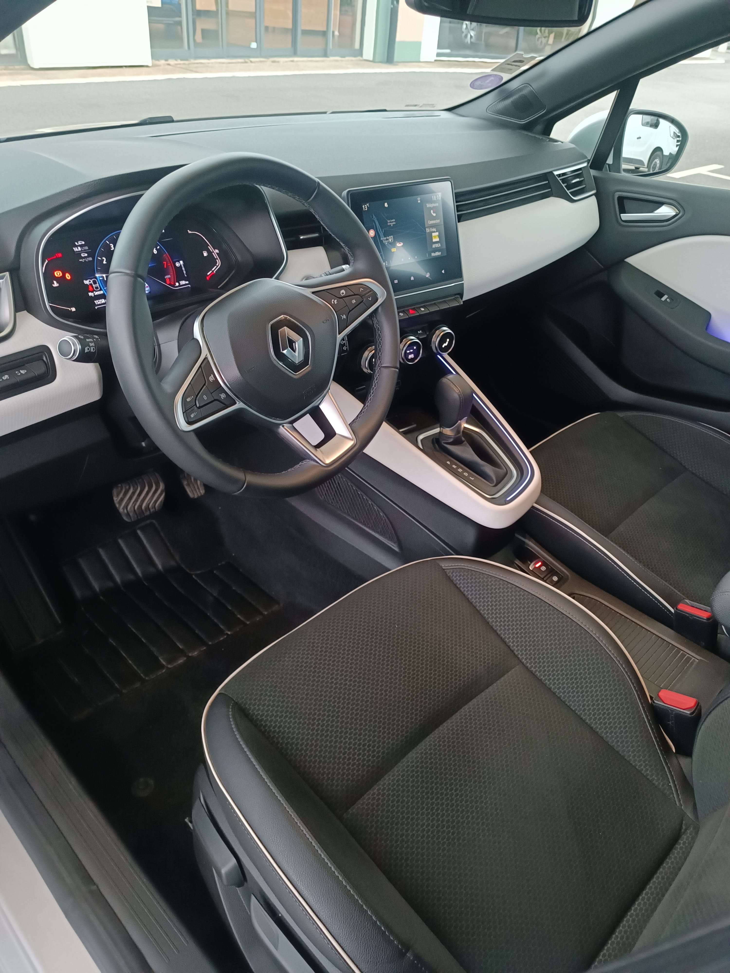 Renault Clio V TCe 90 X-Tronic - Intens ( boîte auto)
