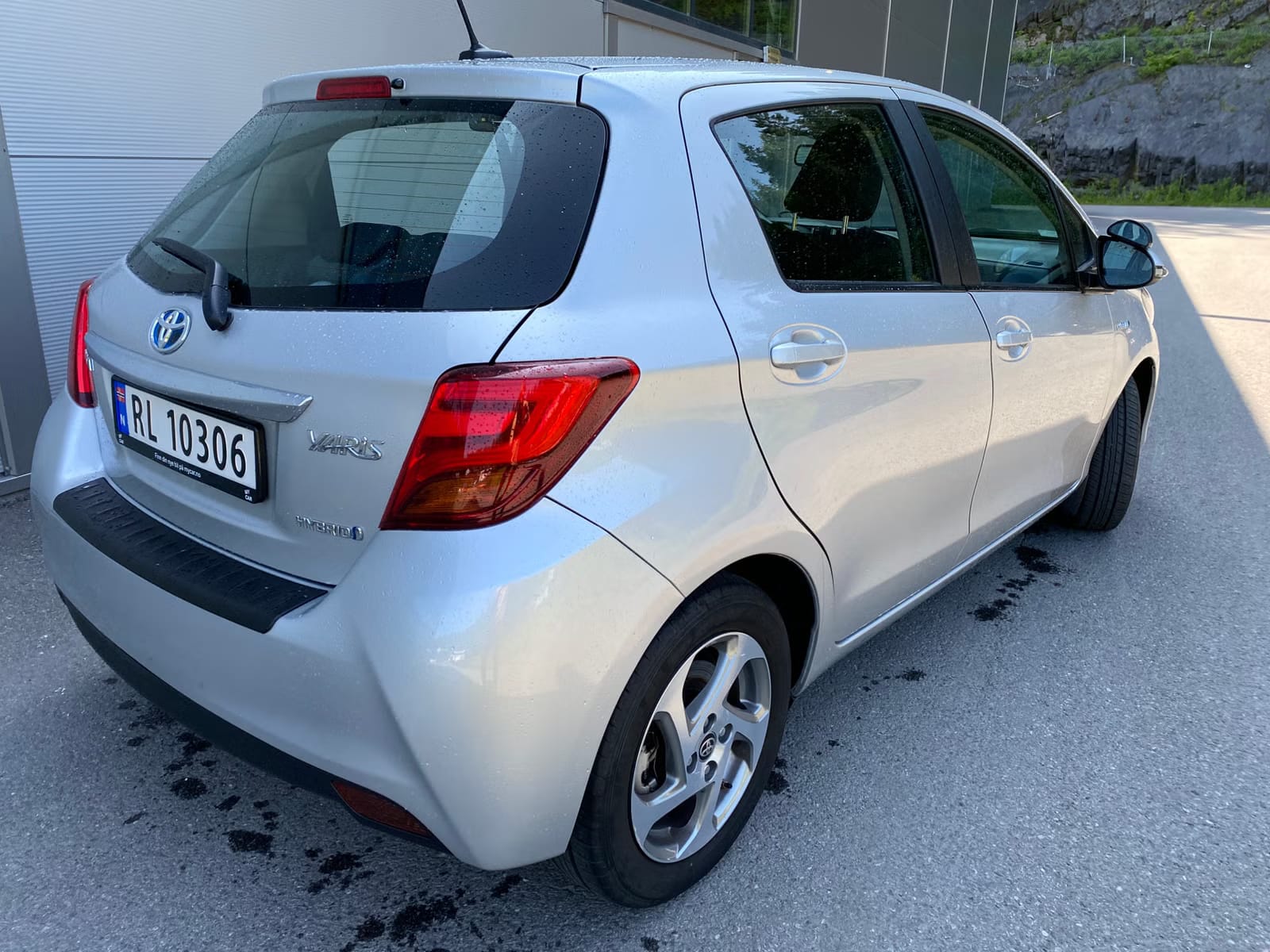 Toyota Yaris Hybrid med Bluetooth audio