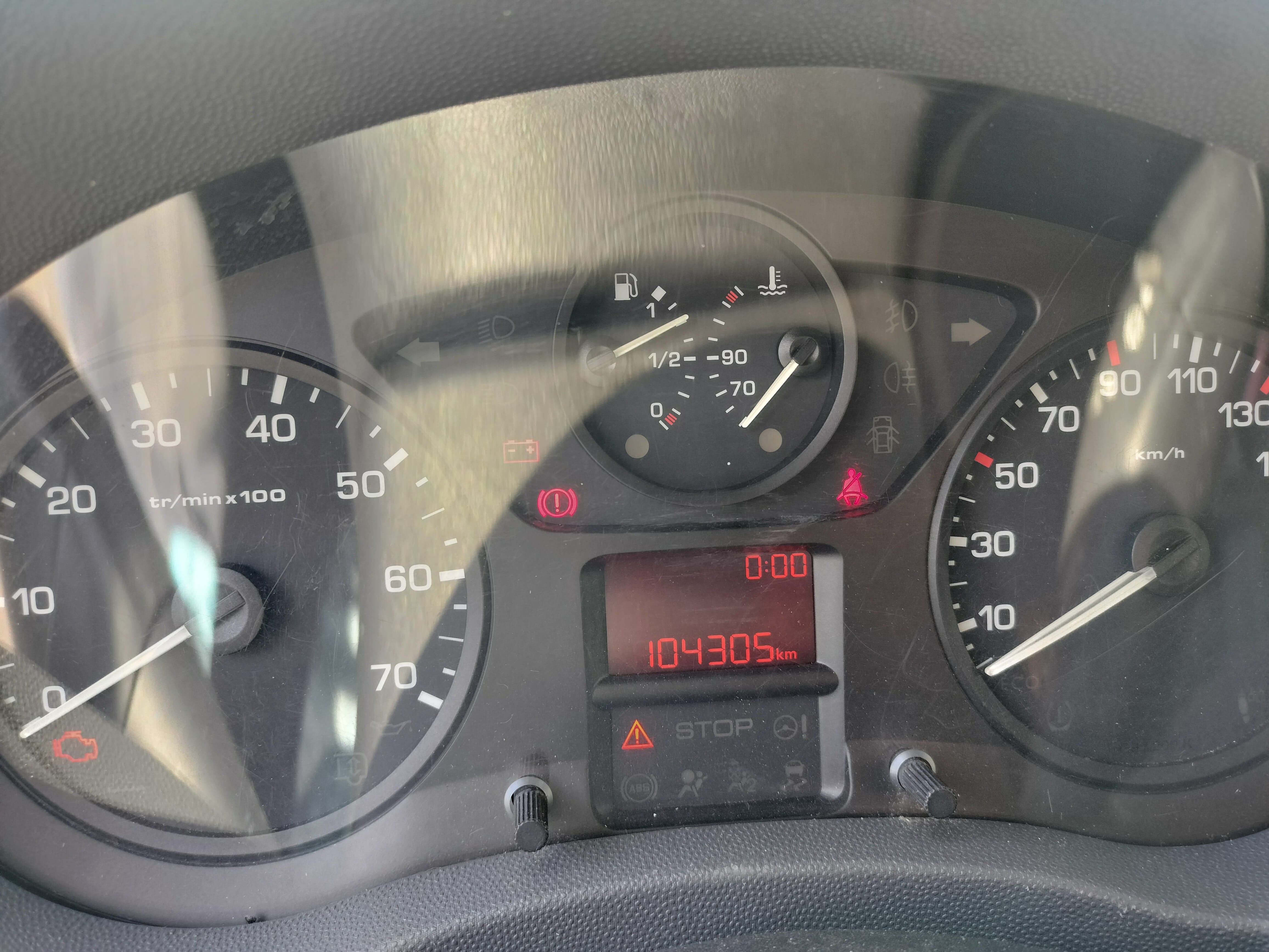 Peugeot Expert FGN L2H1 1.6 HDI 90cv avec Port USB