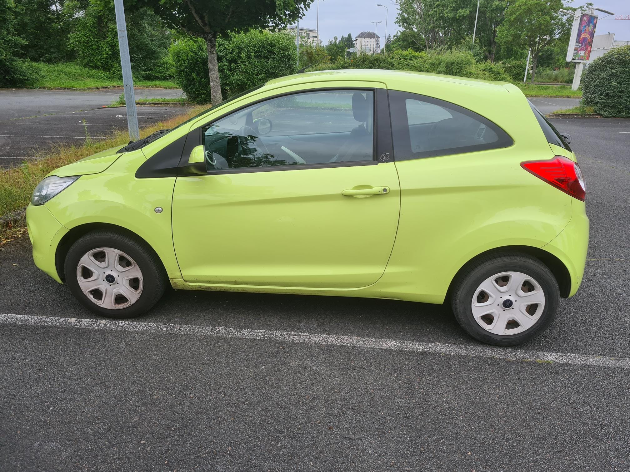 Ford Ka avec Siège bébé
