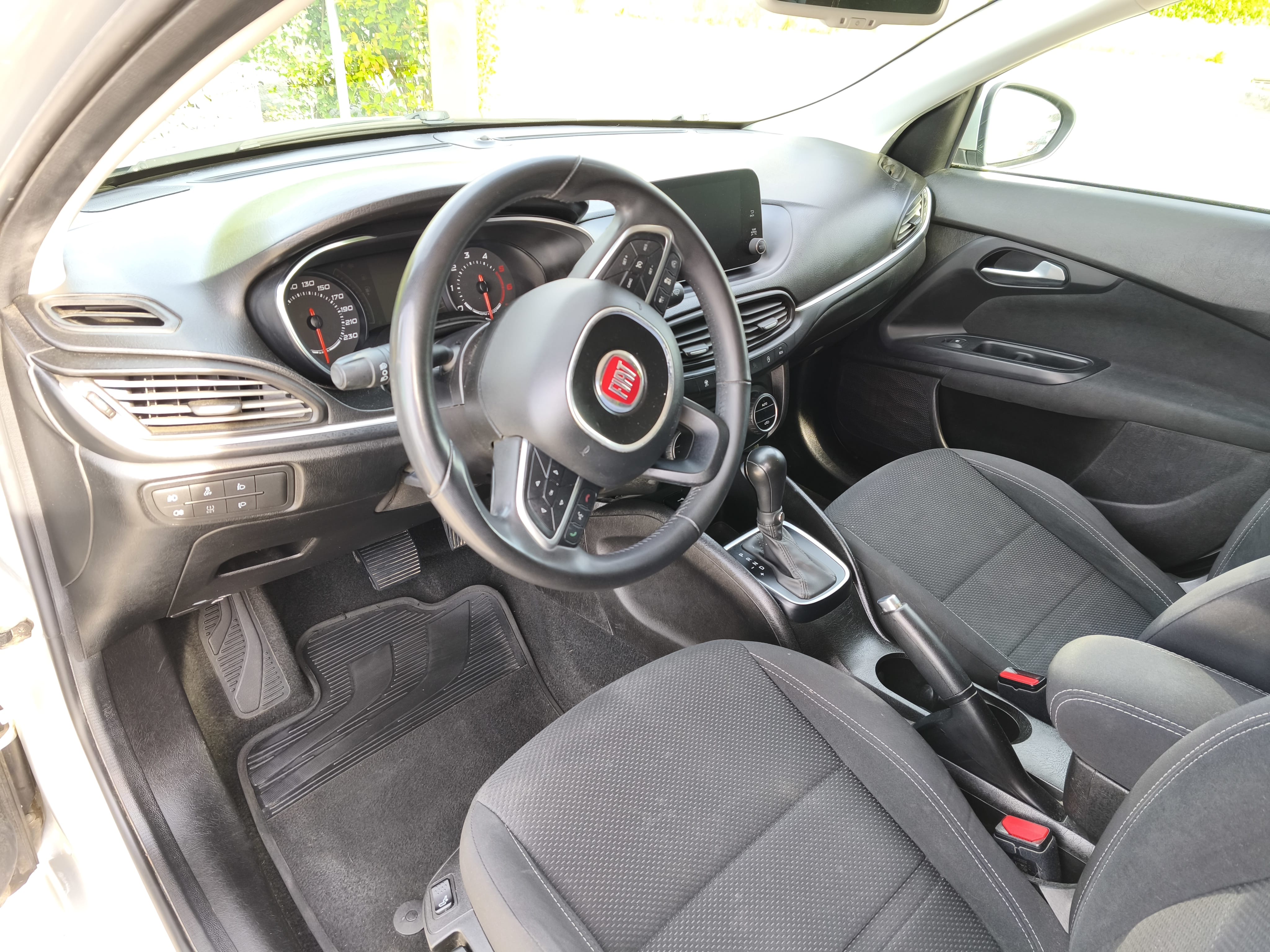 Fiat Tipo SW diesel 120 cv Boite auto avec GPS
